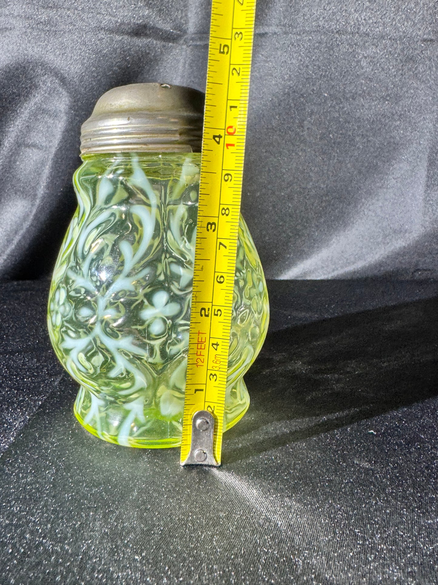 Northwood Spanish Lace Uranium Glass Shaker – Vaseline Opalescent