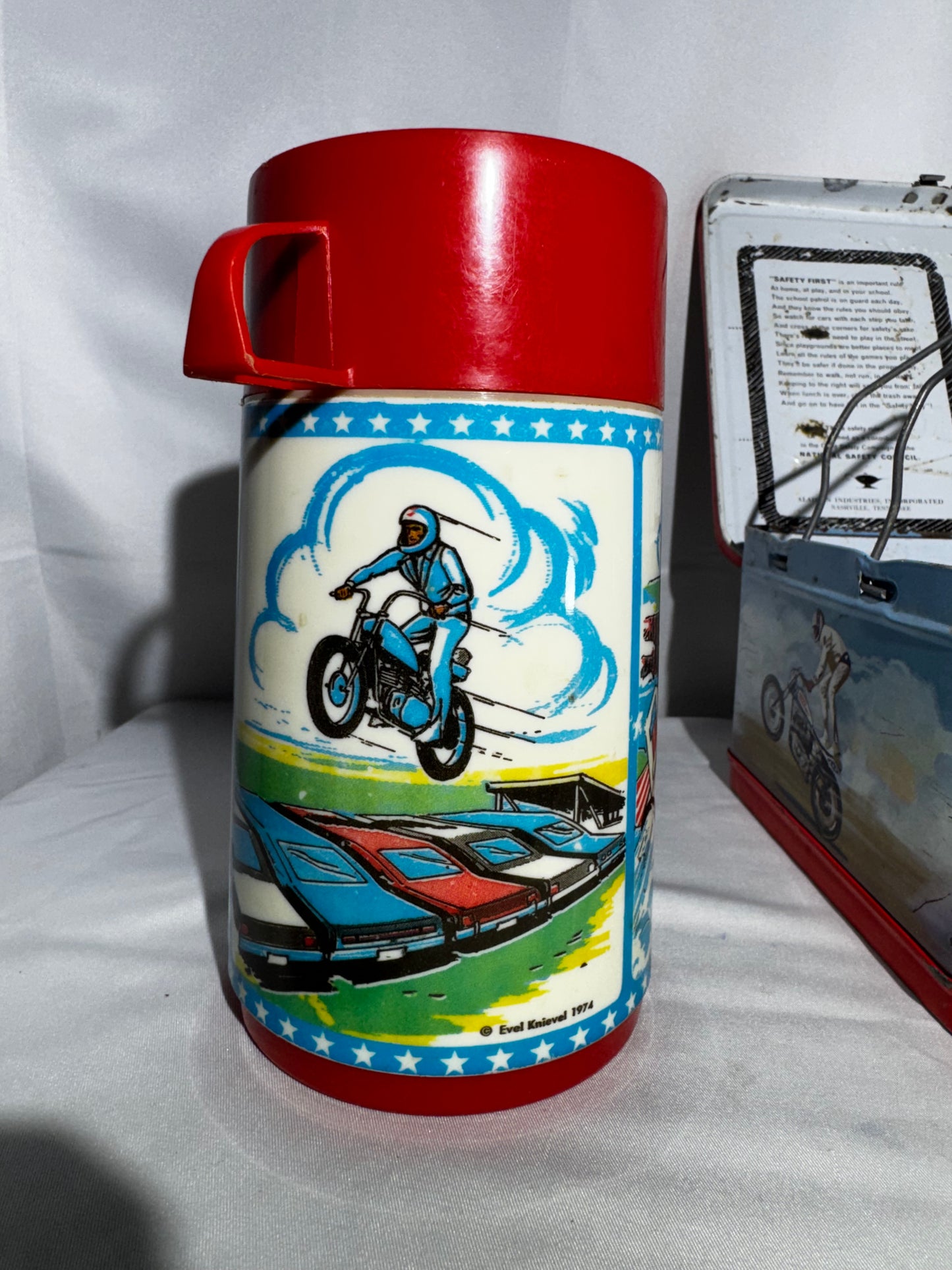 Vintage 1974 Evel Knievel Metal Lunchbox & Thermos Aladdin Rocket Stunt Scene