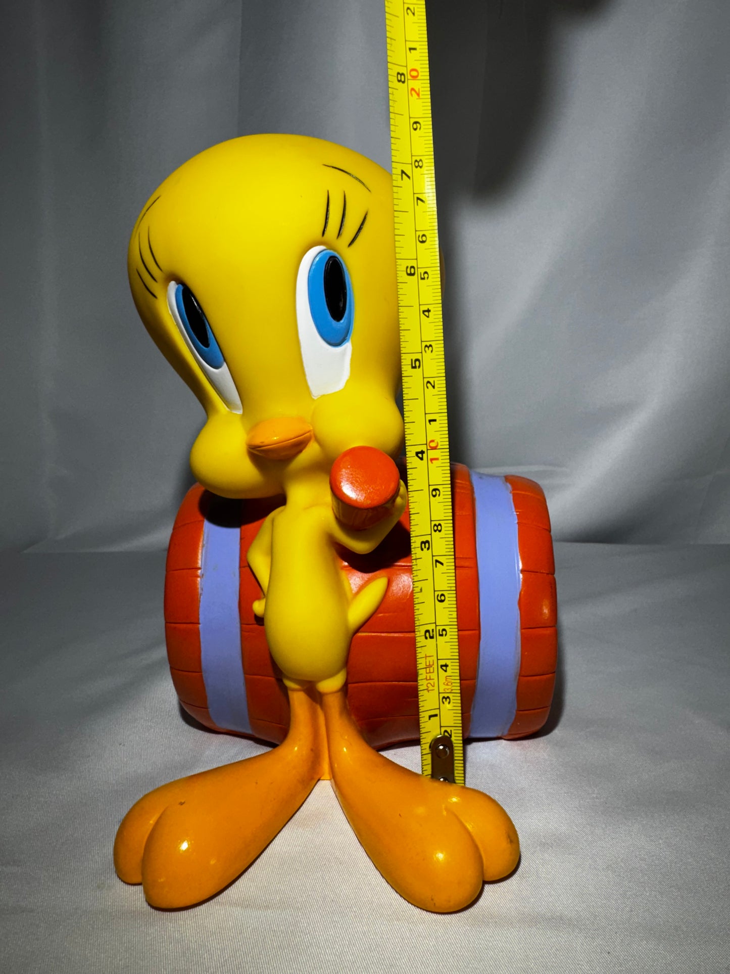 1997 Applause Tweety Bird Piggy Bank Warner Bros Looney Tunes Vinyl 7.5” Vintage