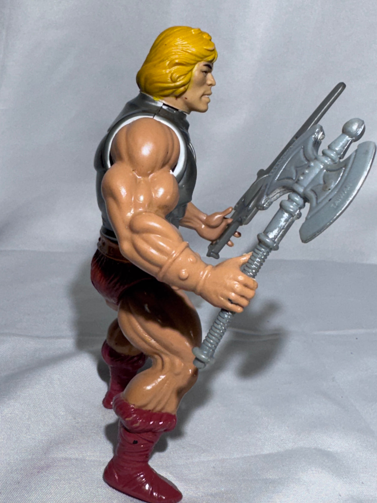 Vintage 1983 Mattel Masters of the Universe Battle Armor He-Man with Masks of Power Mini-Comic