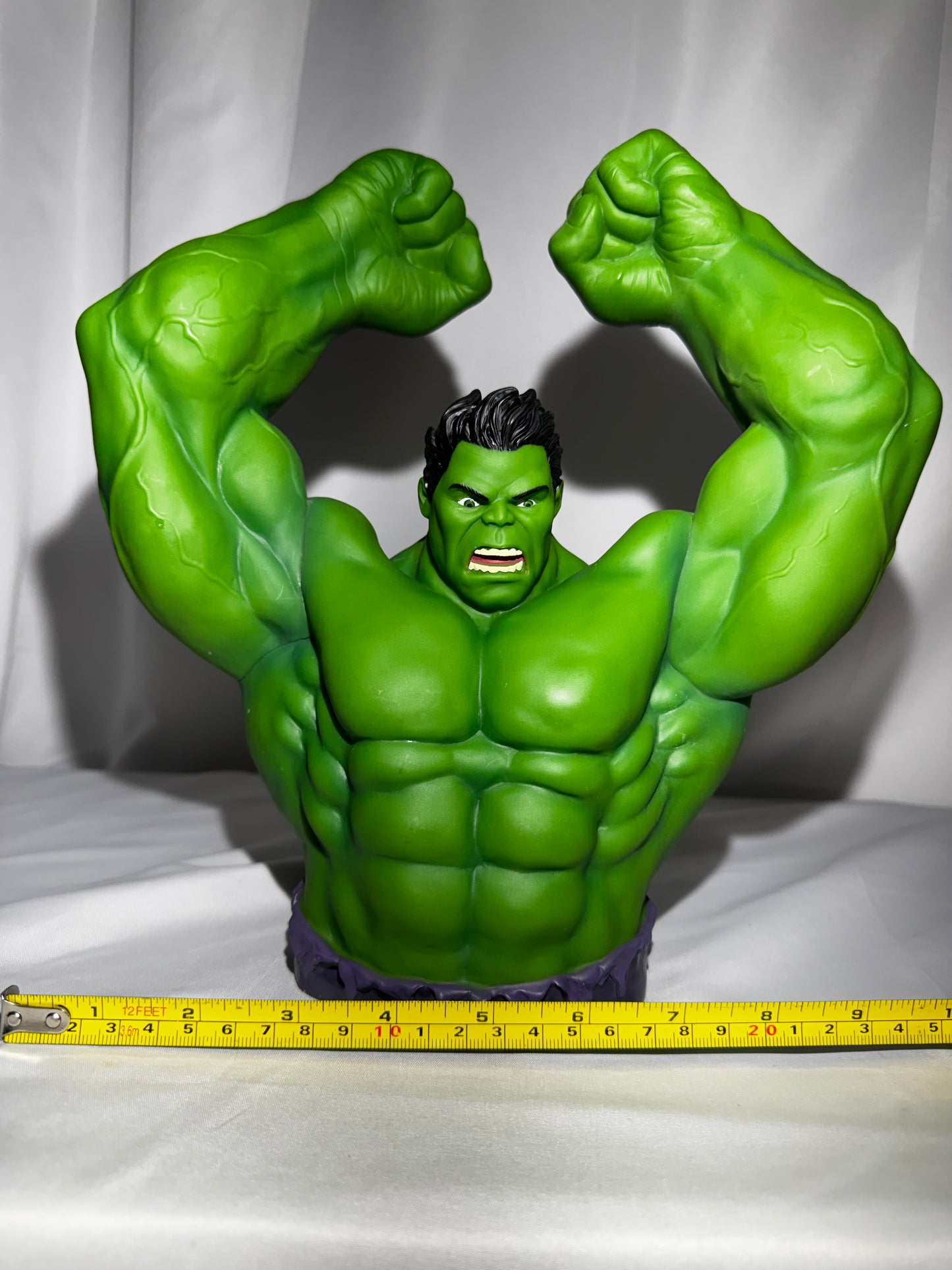 Marvel Hulk Bust Bank 10.5” Previews Exclusive Monogram Diamond Select PVC Coin Bank
