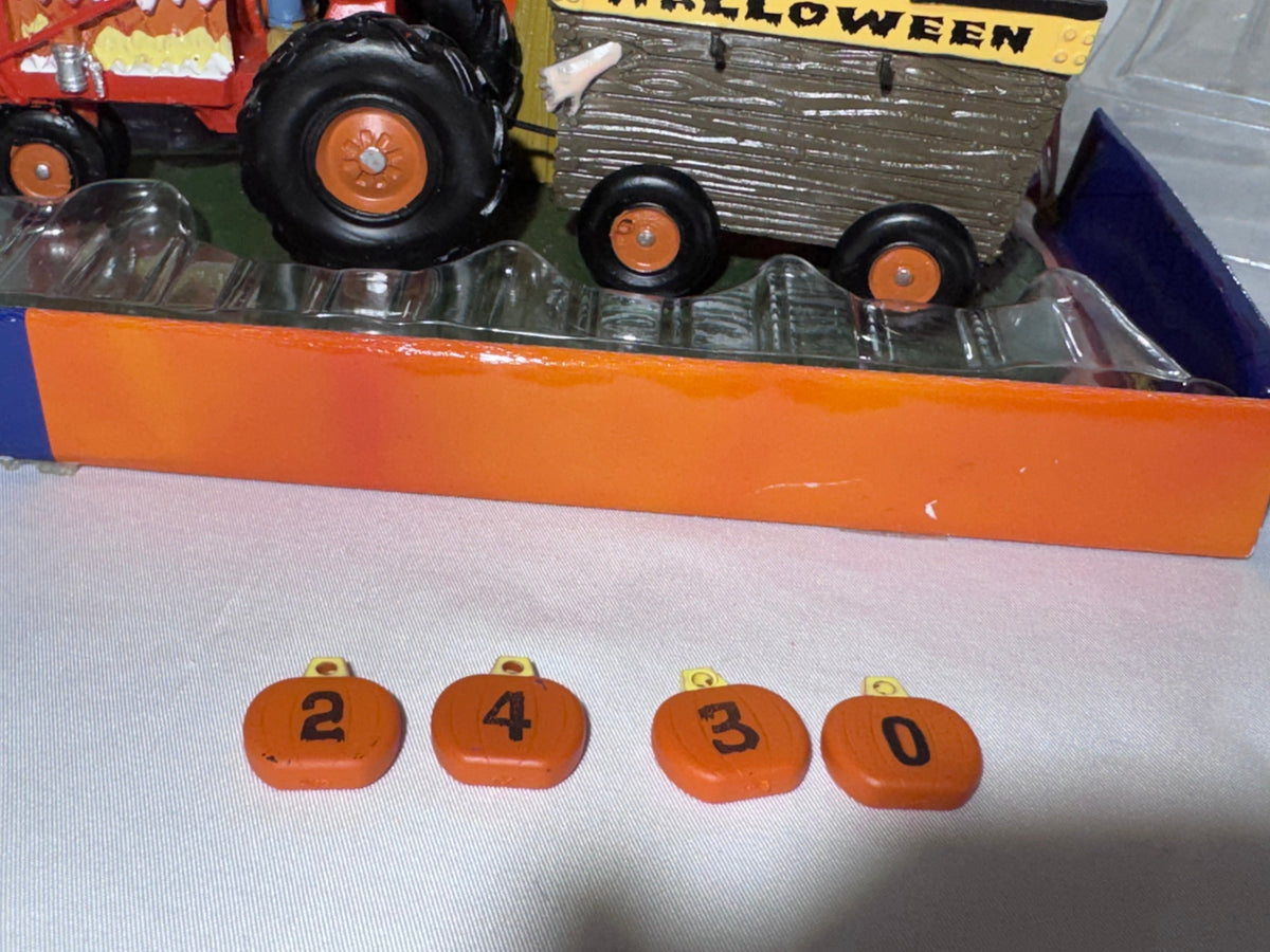 Lemax Spooky Town Pumpkin Haul Countdown #93414 – 2019 – Original Box