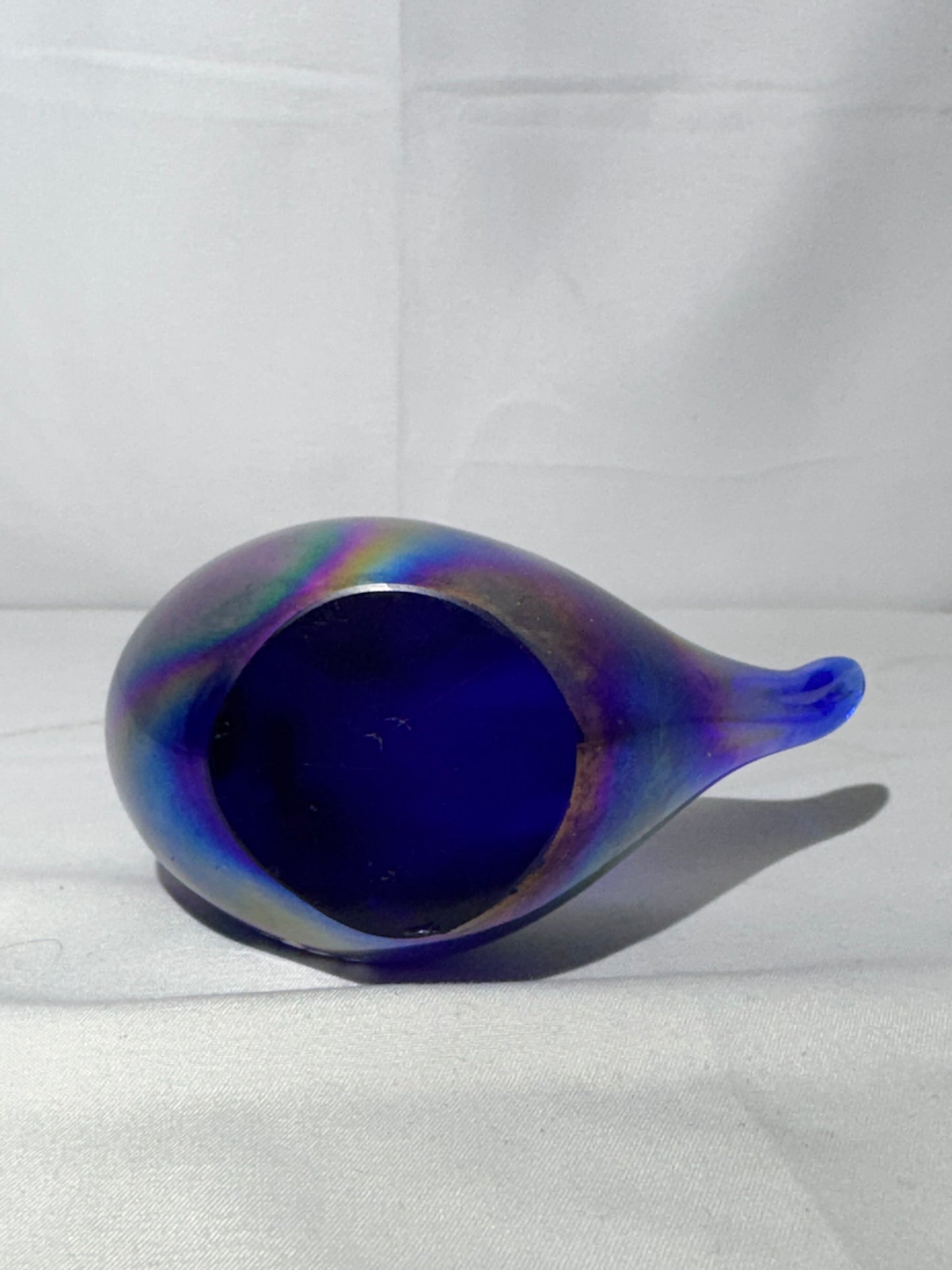 Blue Iridescent Carnival Glass Swan – Hand Painted Accent Wings – 7½”