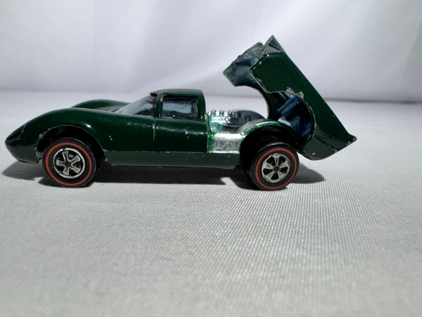 Hot Wheels Redline Lola GT70 – Dark Green – 1960s Vintage