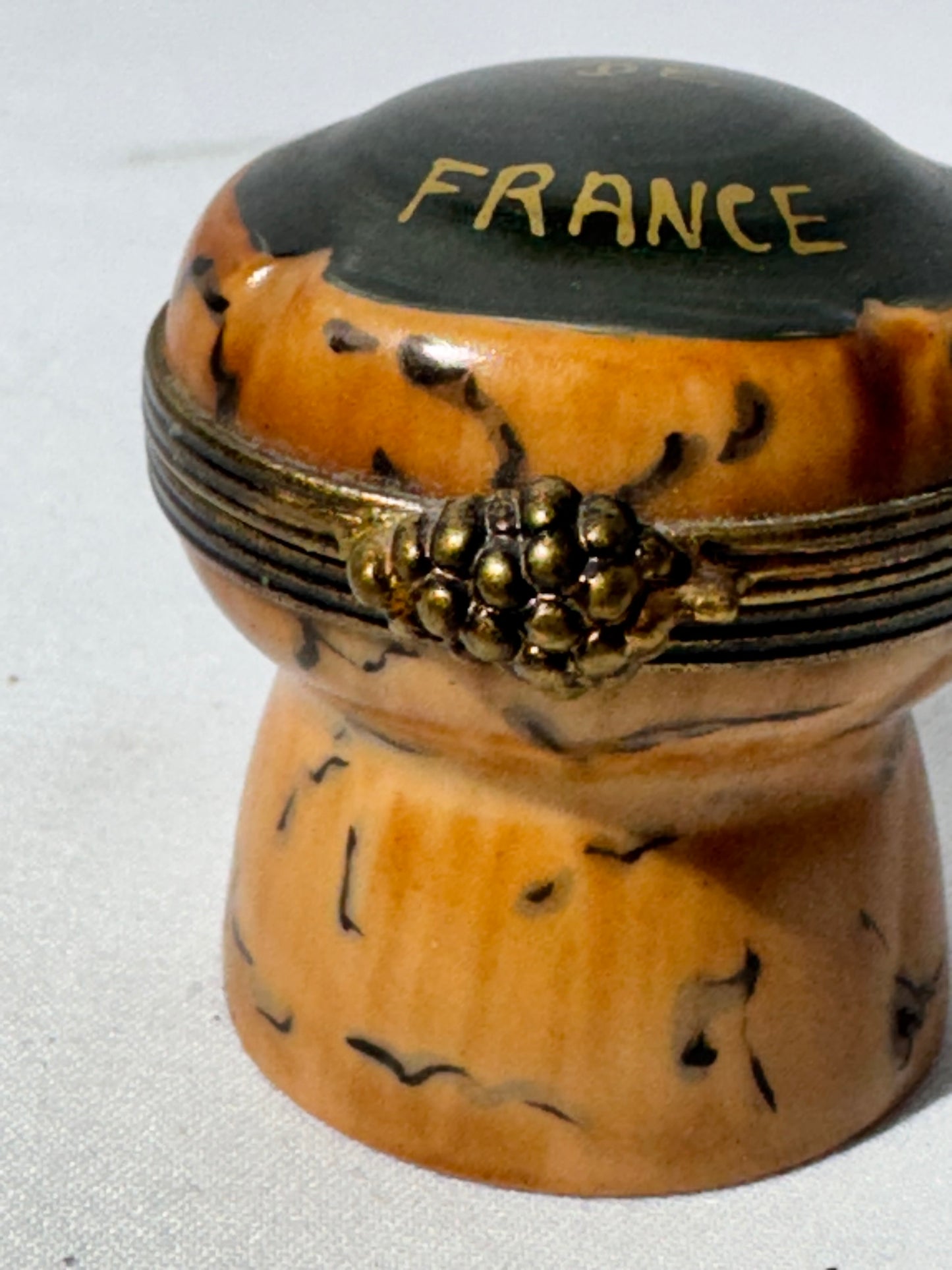 Vintage Limoges “Champagne de France” Porcelain Trinket Box – Hand Painted – Signed – Grape Clasp