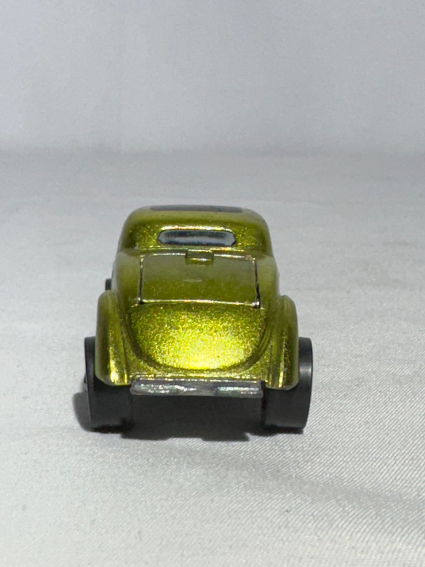 Hot Wheels Redline Classic ’36 Ford Coupe Antifreeze Lime
