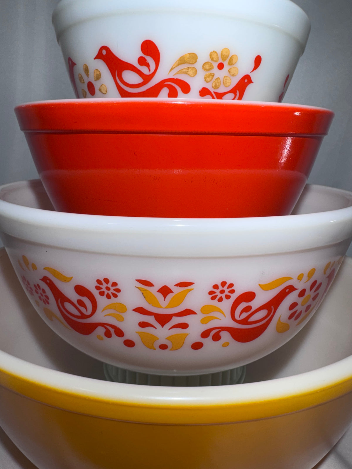 Vintage Pyrex Friendship Mixing Bowl Set of 4 401 402 403 404 Red Orange Roosters