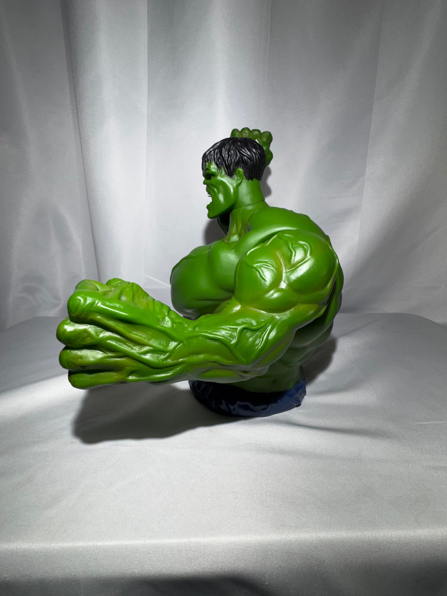 Hasbro 2008 Marvel The Incredible Hulk Bank Moving Arms 9” Figure Coin Bank w/ Stopper