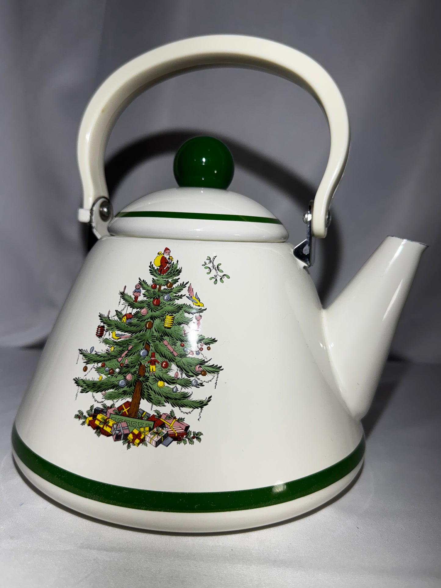 Spode Christmas Tree 2.5 Qt Whistling Tea Kettle Porcelain Enamel on Steel w/ Box