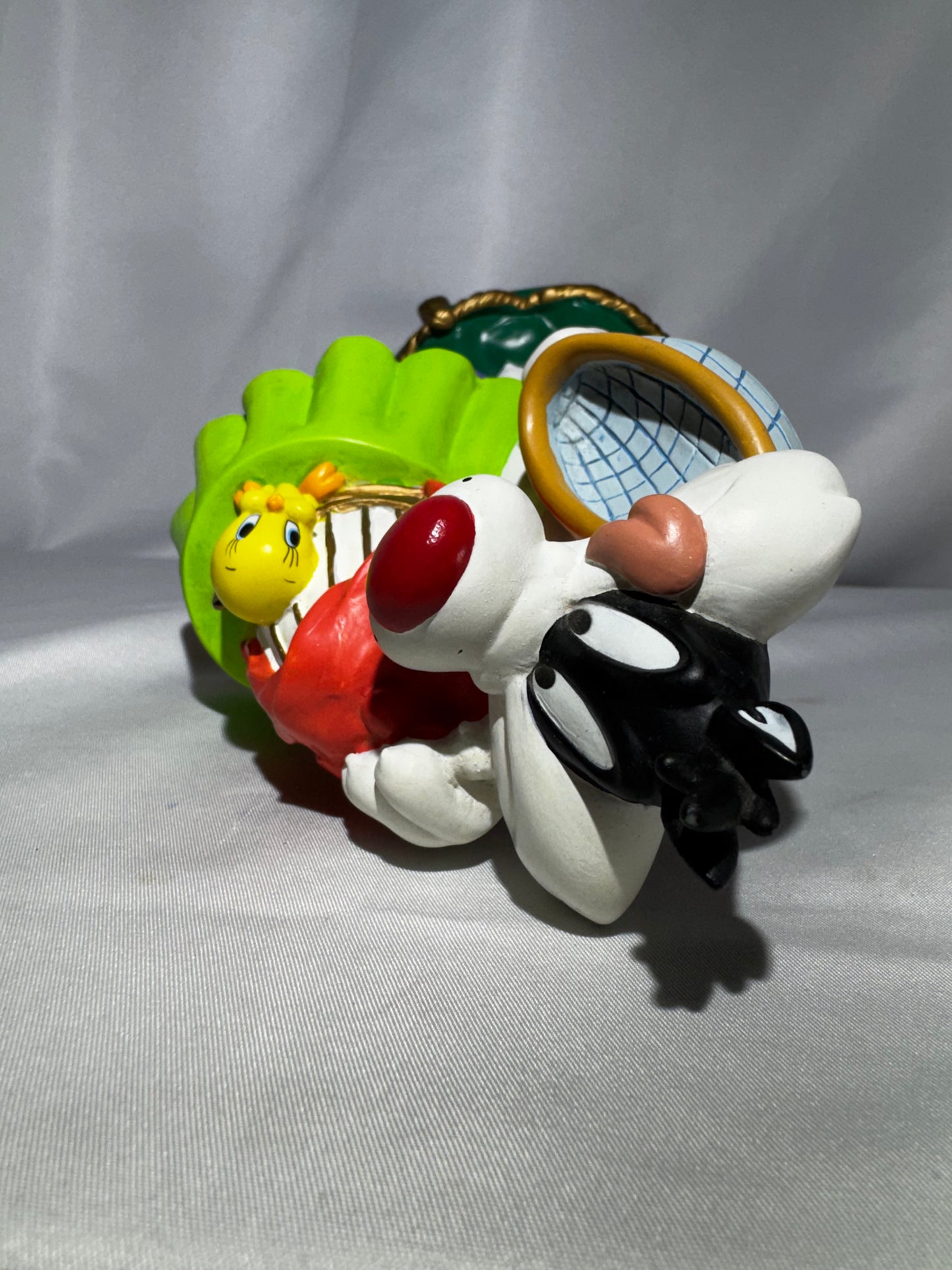 1997 Warner Bros Looney Tunes Sylvester Tweety Piggy Bank Resin Coin Bank 8” RARE