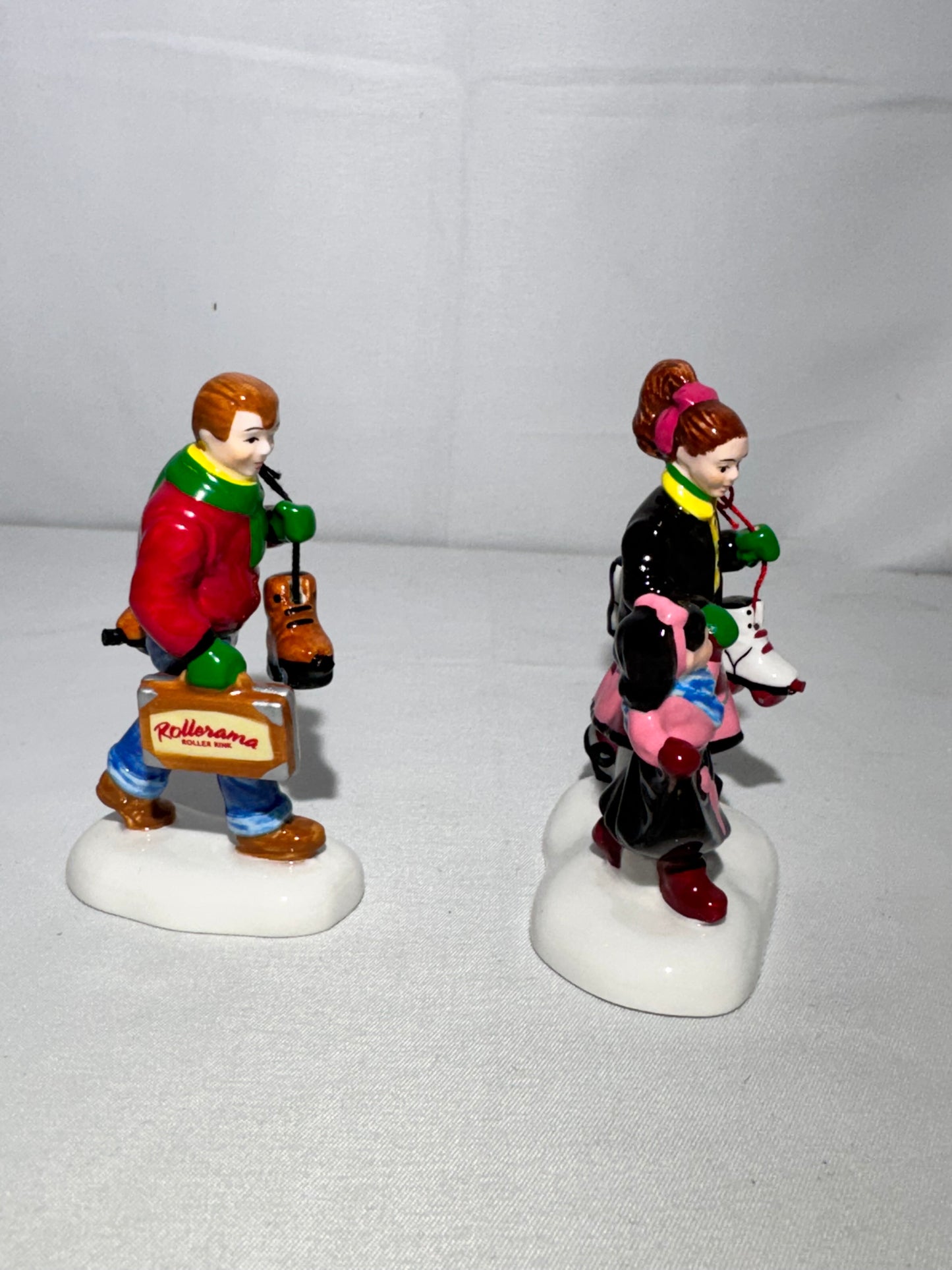 Dept. 56 Original Snow Village – “Everybody Goes Skating at Rollerama” #54928