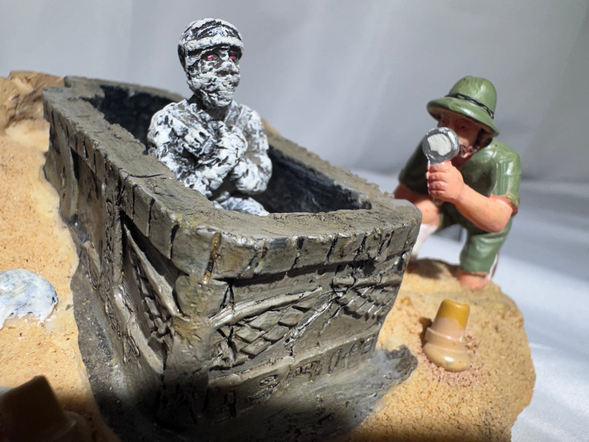 LEMAX Spooky Town The Mummy’s Tomb – 2007 Retired Halloween Village