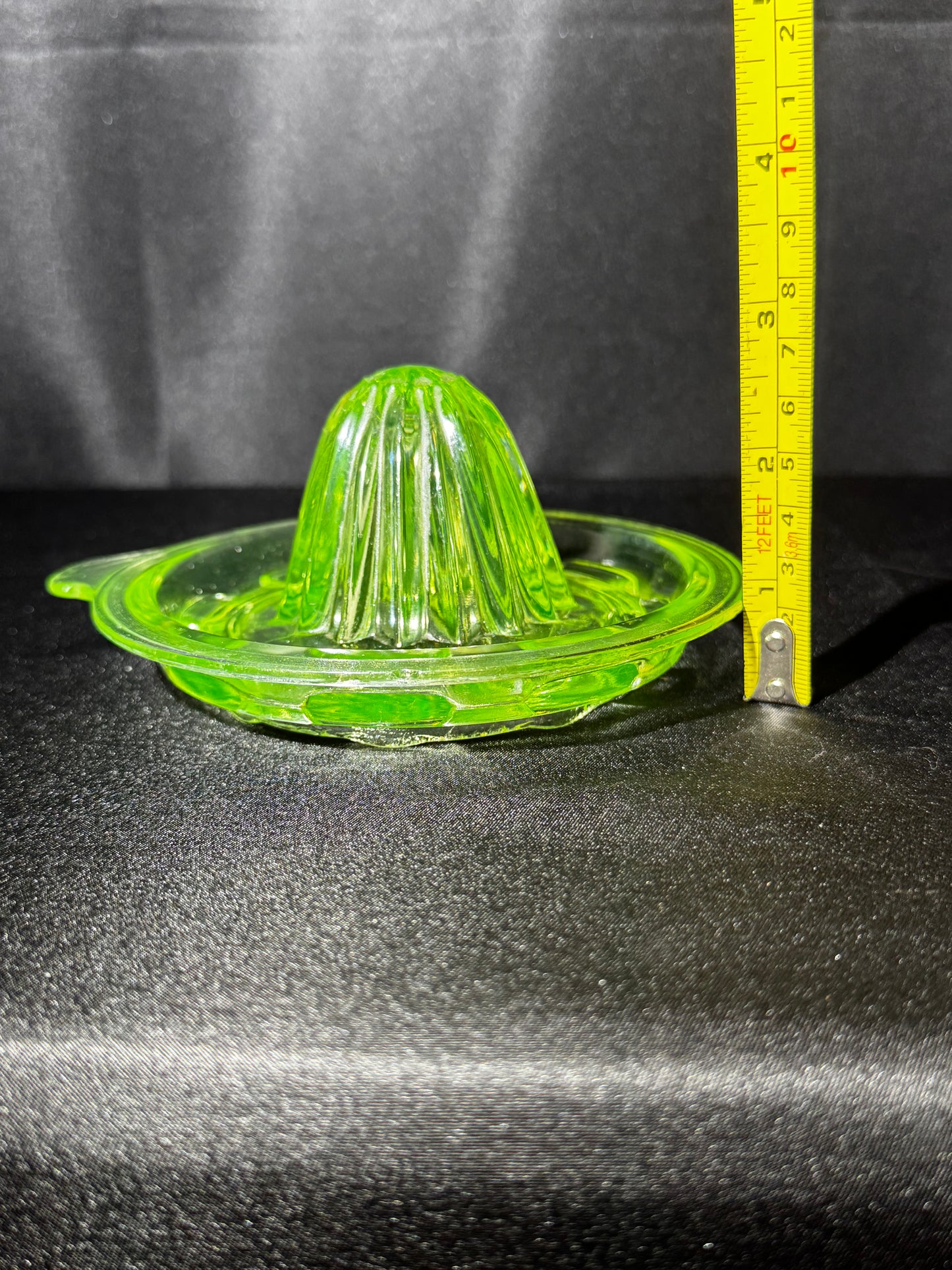 Vintage Uranium Glass Citrus Reamer Juicer Green Depression Glass 5.5” UV Reactive