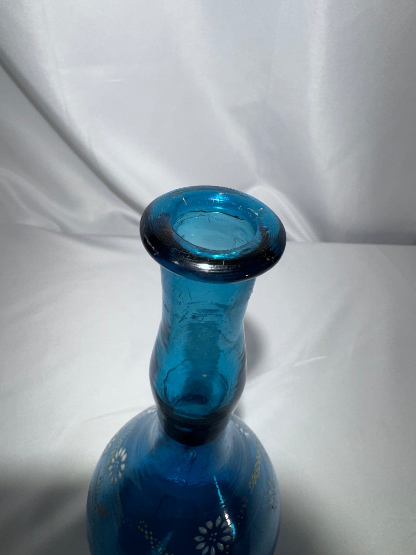 Antique Victorian Blue Glass Barber Bottle – Hand-Painted Daisy & Enamel Floral Design