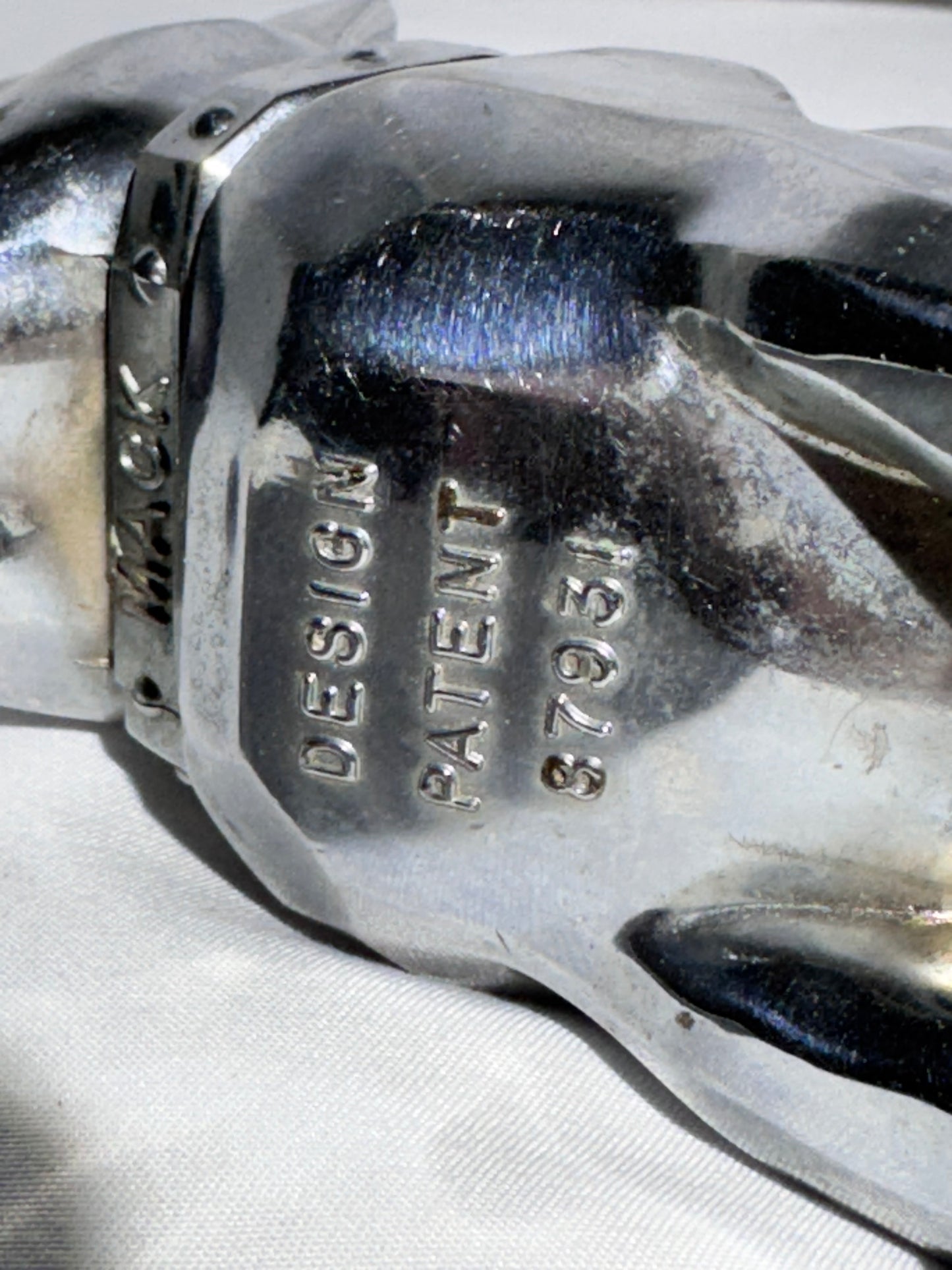 Vintage Mack Truck Bulldog Hood Ornament – Solid Metal – Design Patent 67931