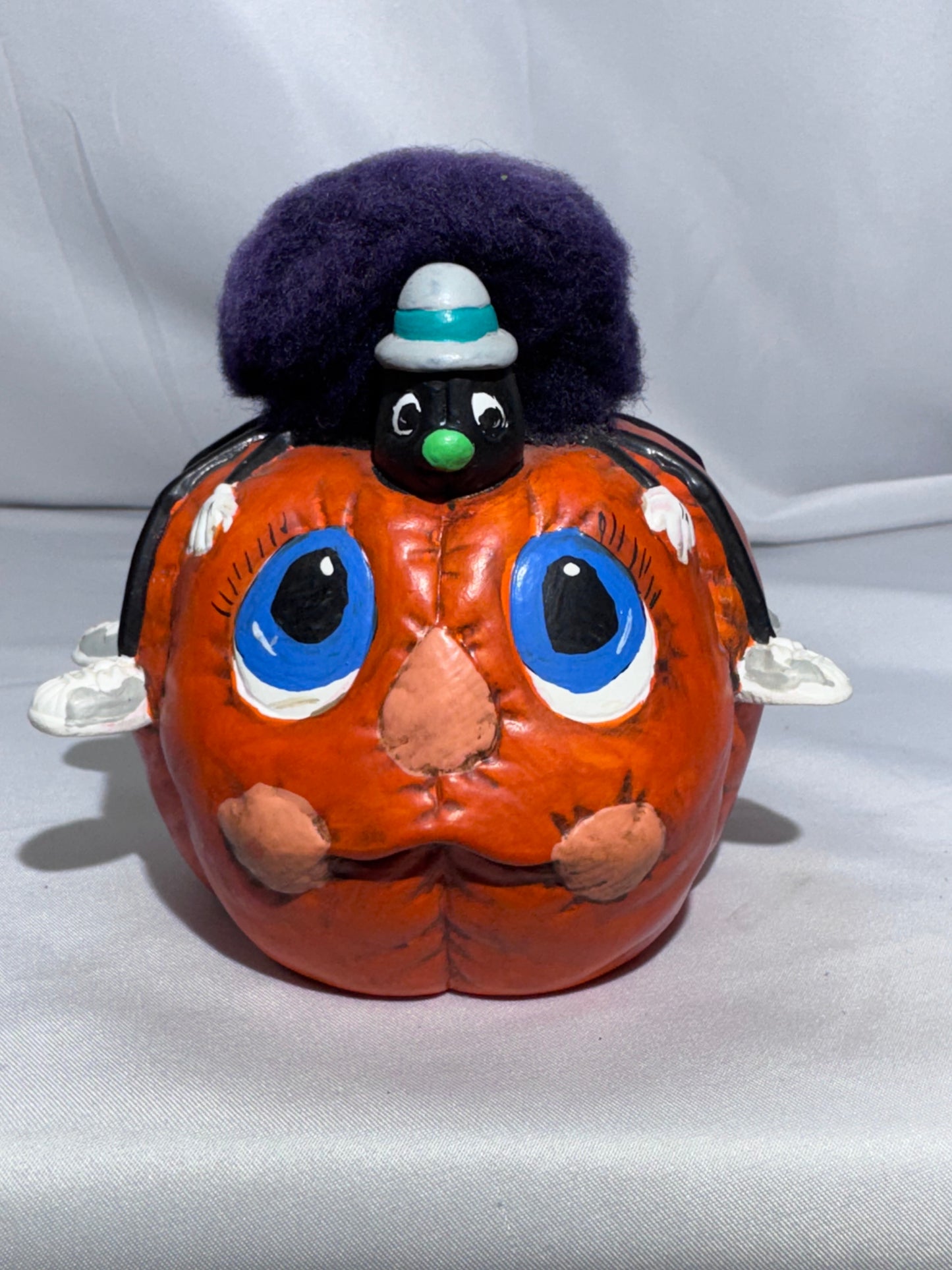 Vintage 1986 Hand-Painted Pumpkin & Spider Ceramic Figurine – Dona’s Mold