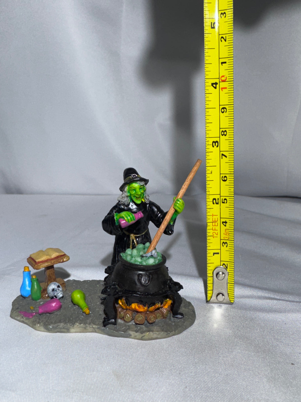 Lemax Spooky Town “The Witch’s Cauldron” #42840 — Halloween Village Figurine