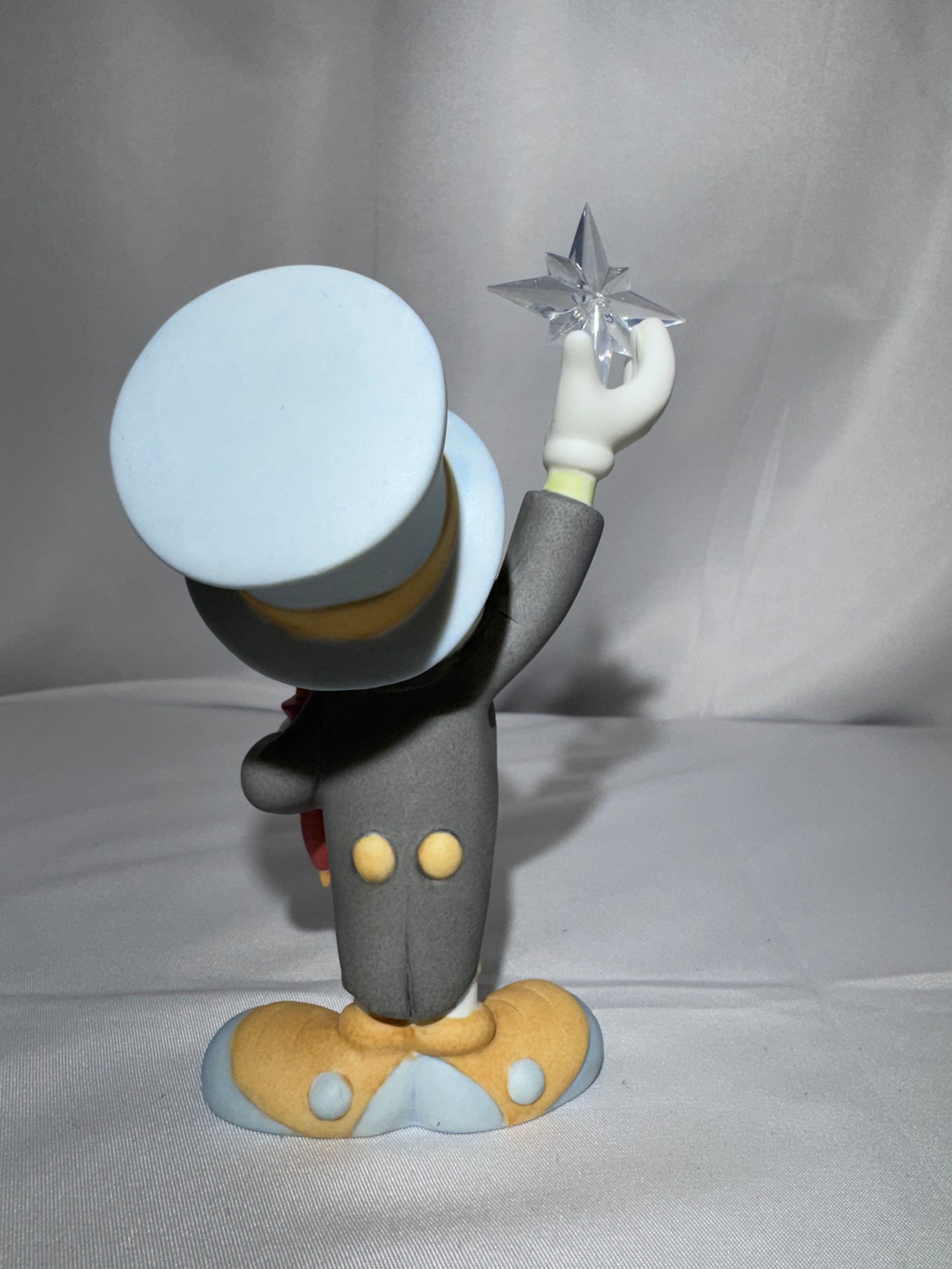 Precious Moments Disney Jiminy Cricket Reach For The Stars Figurine #114704 2011