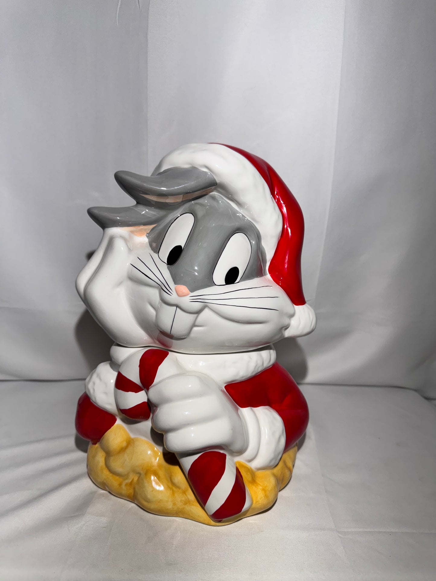 Vintage 1993 Looney Tunes Bugs Bunny Santa Cookie Jar Warner Brothers Christmas