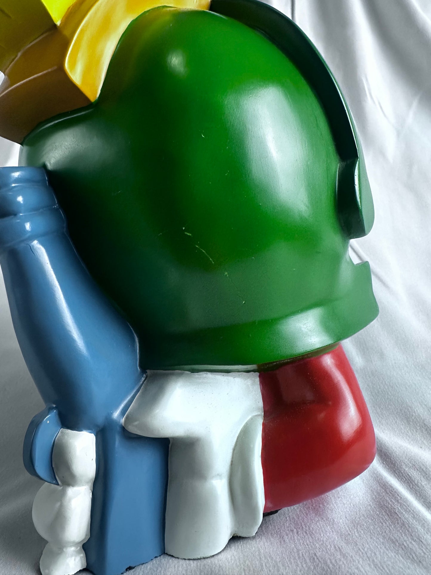**Collectible Marvin the Martian - 8”-1998 Warner
Brothers Exclusive!**