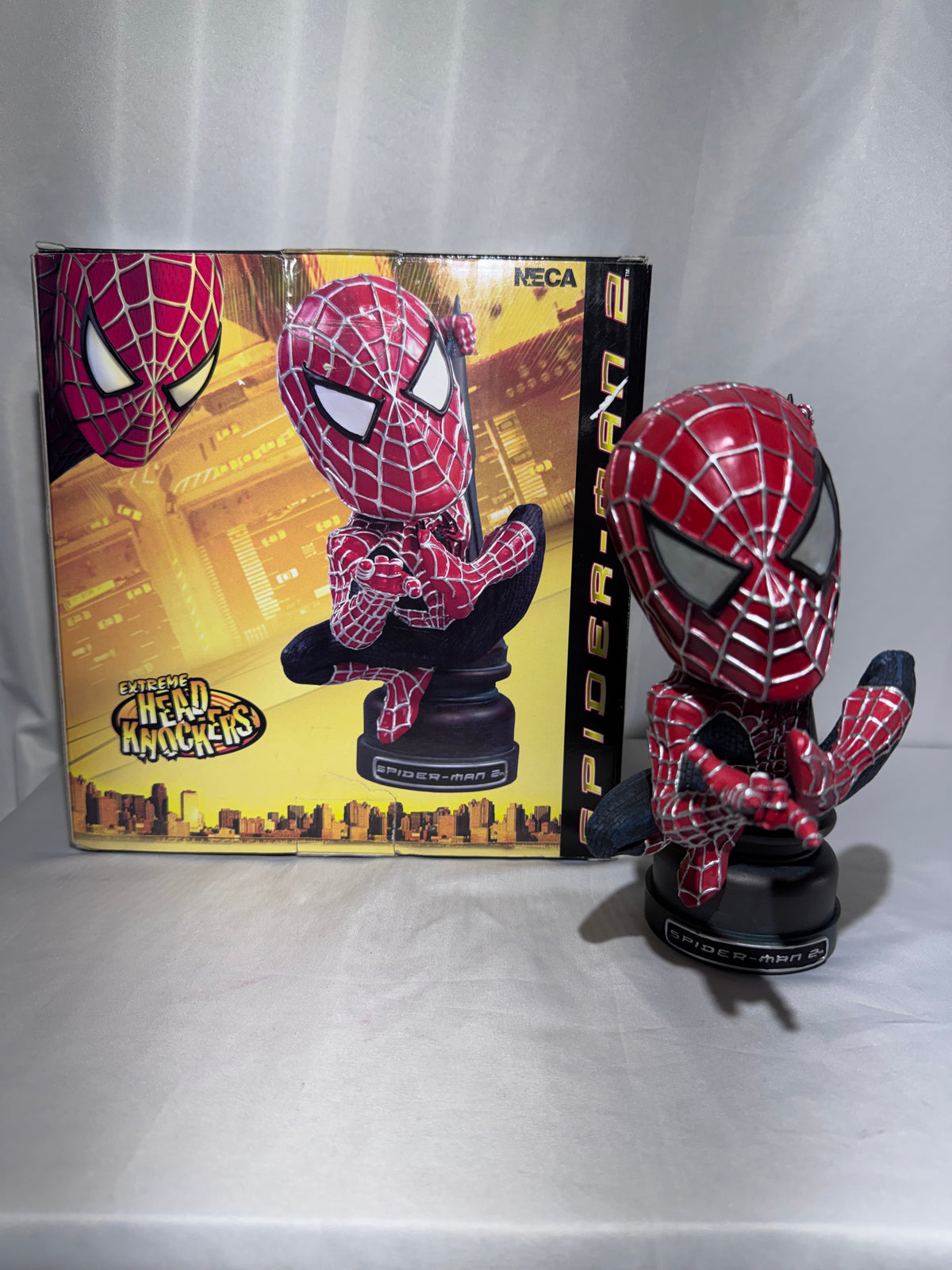 2004 NECA Extreme Head Knockers Spider-Man 2 Bobblehead – With Original Collector Box