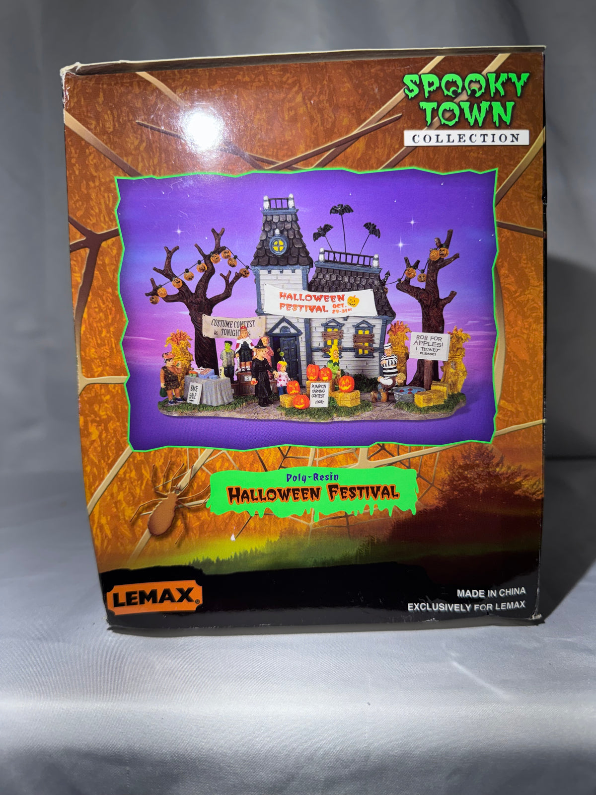 Lemax Spooky Town Halloween Festival #43422 – Retired 2004 – Original Box