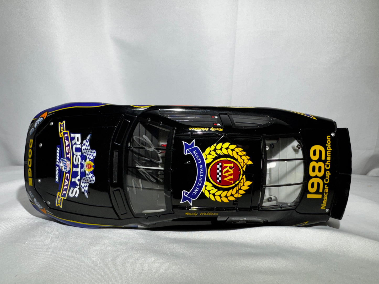 Action Collectibles Rusty Wallace 1989 Penske Racing 1:24 Diecast NASCAR Autographed w/ Box