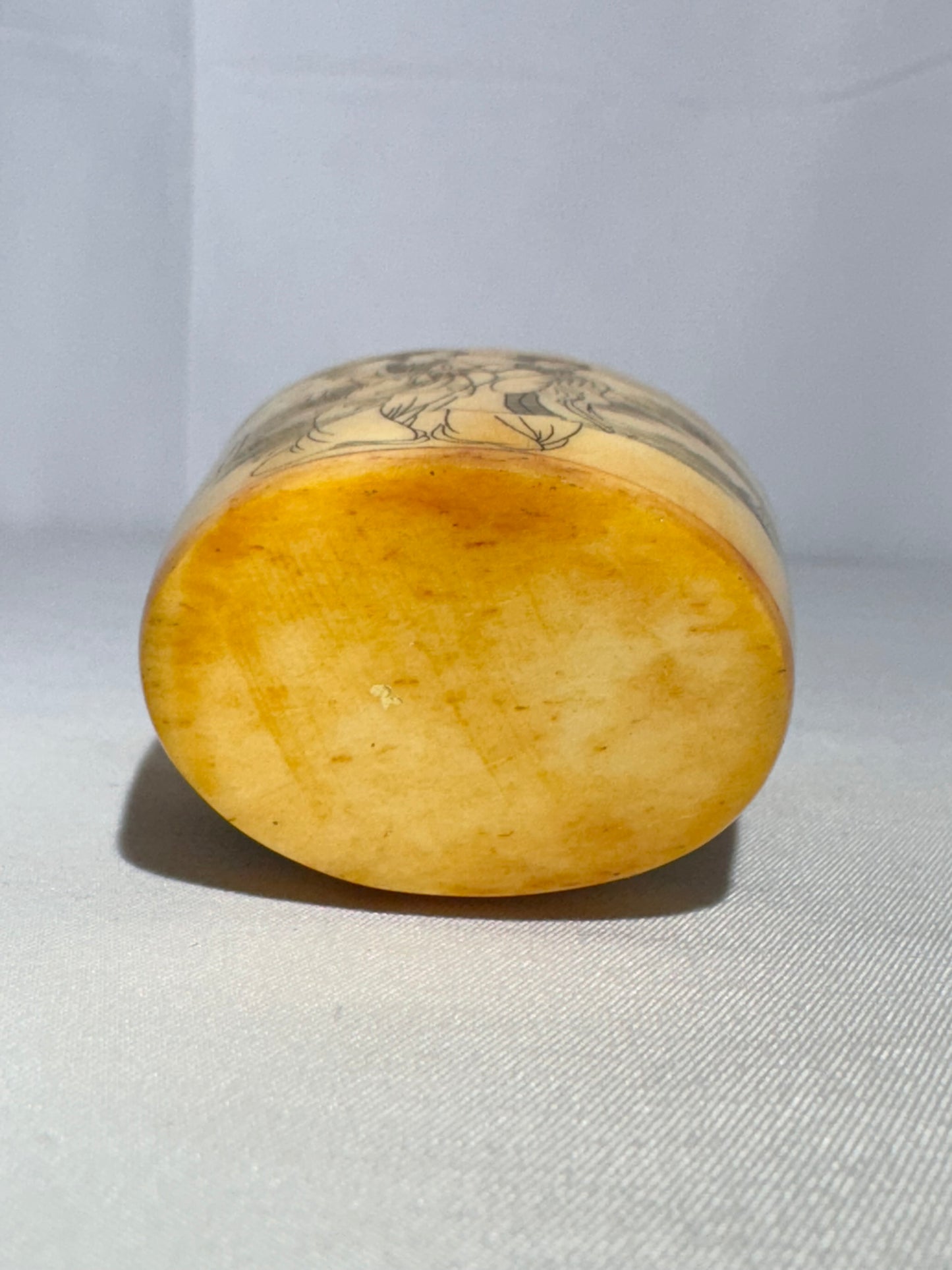 Antique Chinese Hand Carved Stone Snuff Bottle with Scenic Lady Motif – With Stopper & Spoon