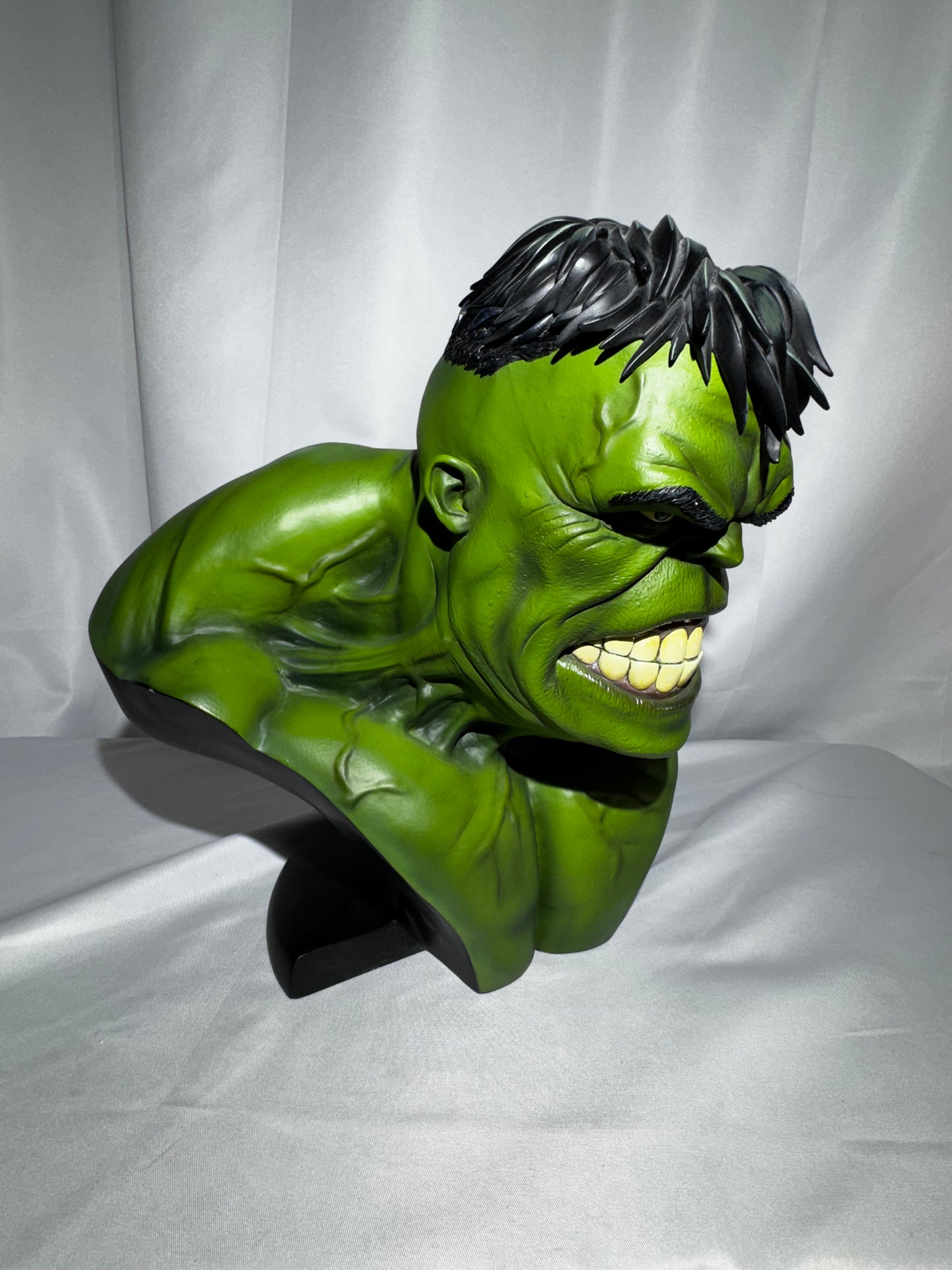 Sideshow Collectibles Legendary Scale Hulk Bust #230/400 Marvel Statue w/ Box 10.5”