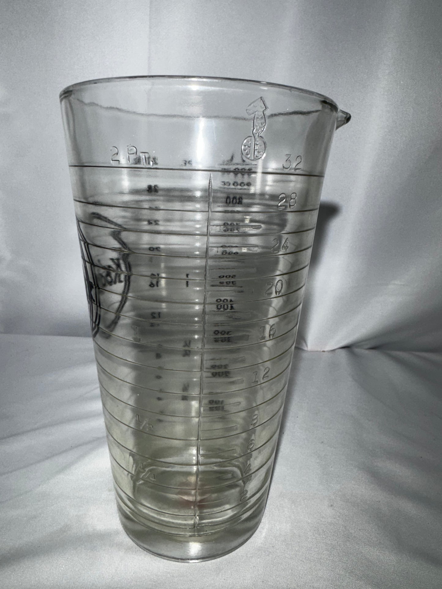 Vintage Kodak Darkroom Graduate Glass Measuring Pitcher 1 Liter 32oz Photo Lab