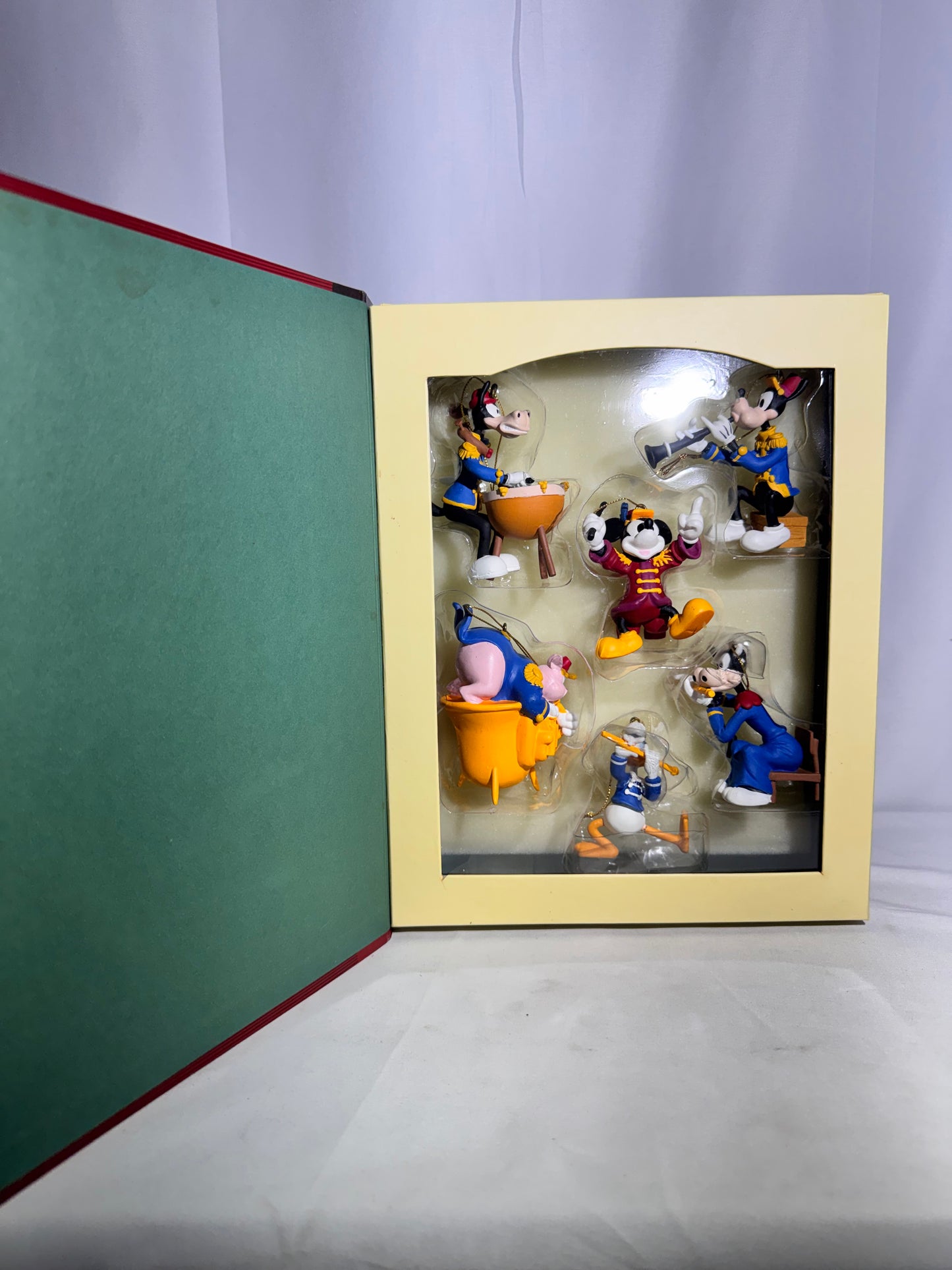 Disney “Band Leader” Storybook Ornament Collection – 6 Piece Set w/ Original Box