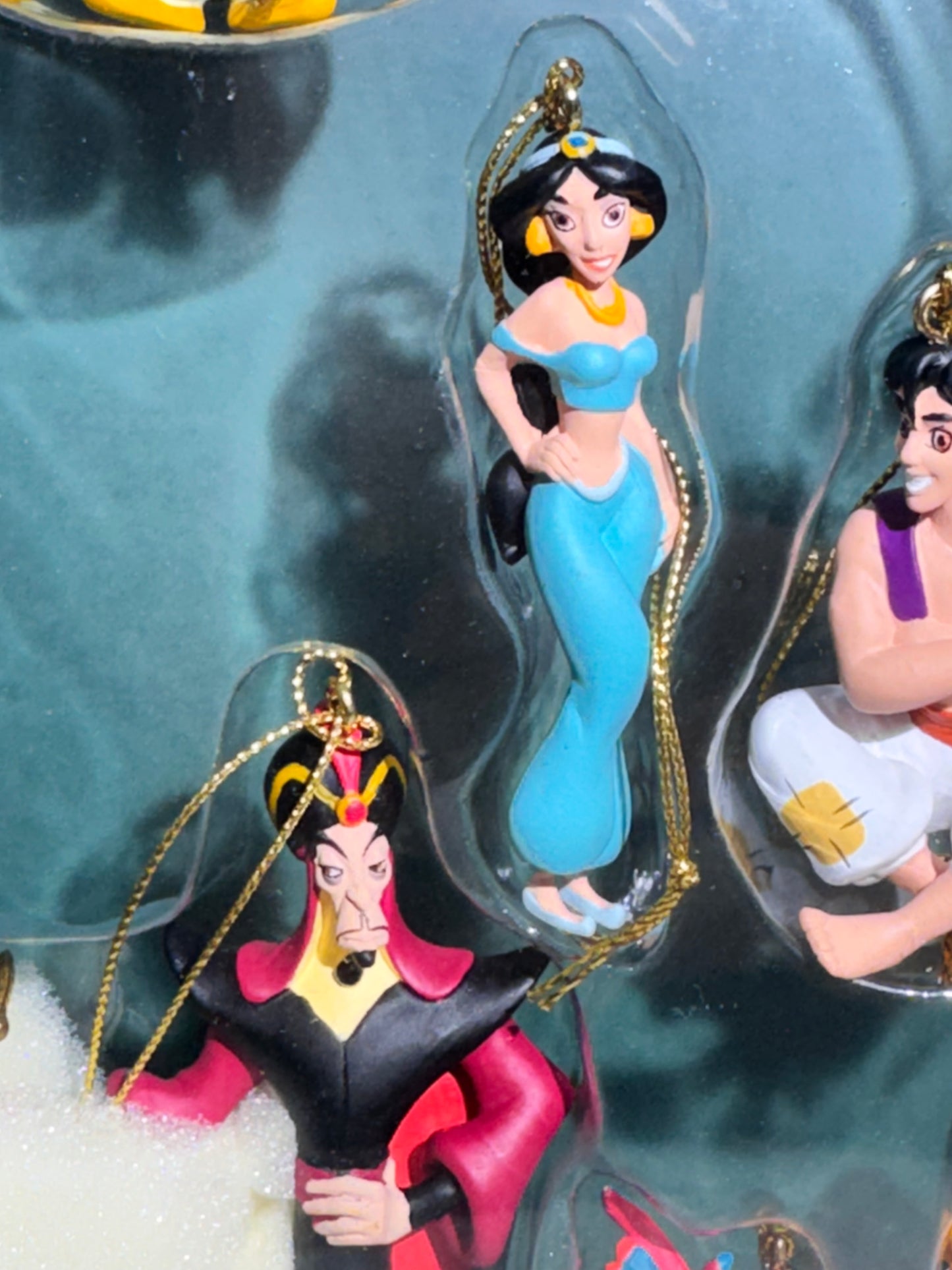 Vintage Disney Aladdin Storybook Ornament Set 8 Pc Genie Jasmine Jafar Box