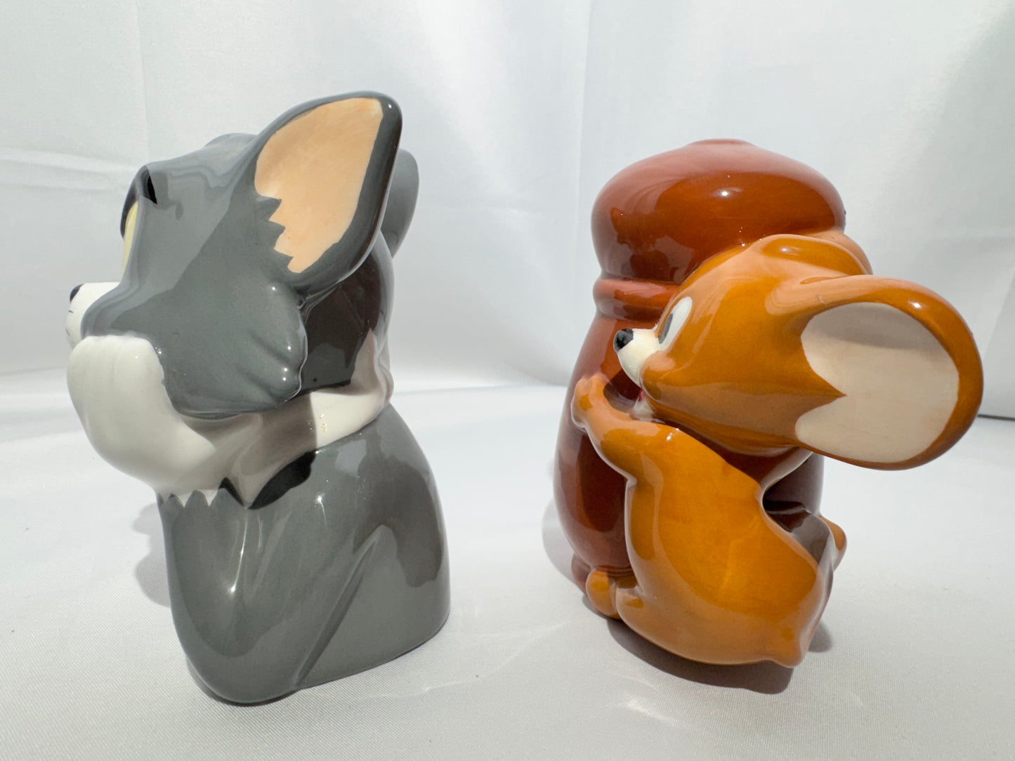 Vintage Tom and Jerry Salt & Pepper Shaker Set – 2001 Hanna-Barbera – Original Stoppers