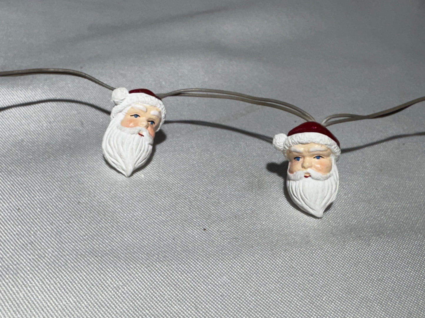 Department 56 String of 12 Santa Lights Village Accessory #53123