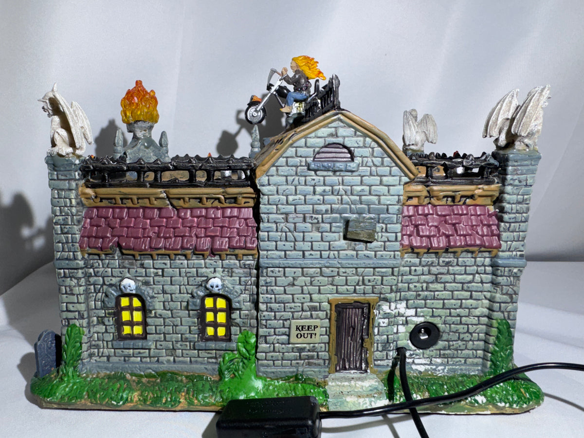 Lemax Spooky Town Flaming Skull Motorcycles – Item #95829 – Retired Halloween Village