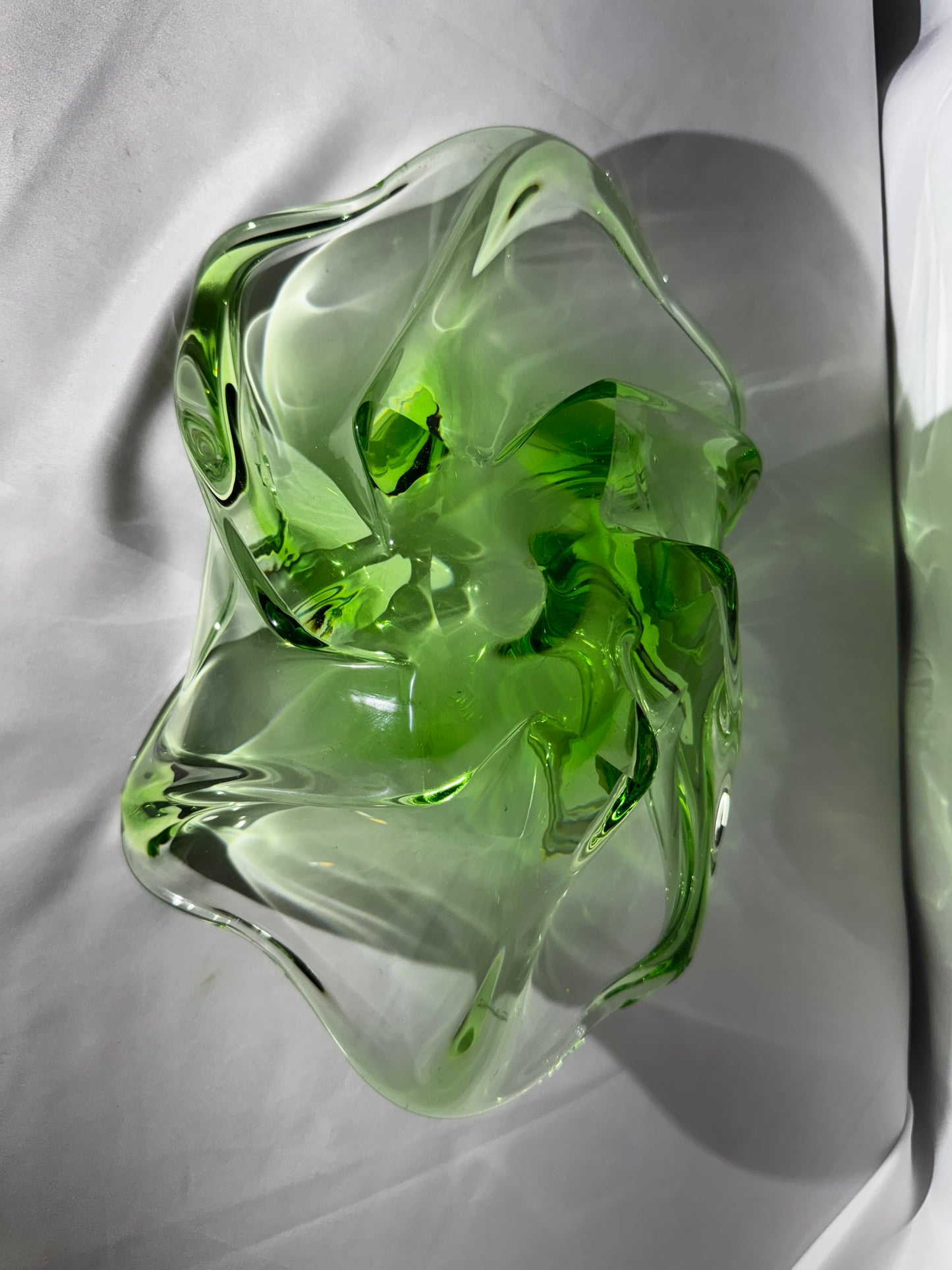 Vintage Mid-Century Emerald Green Hand Blown Art Glass Freeform Console Bowl 12”