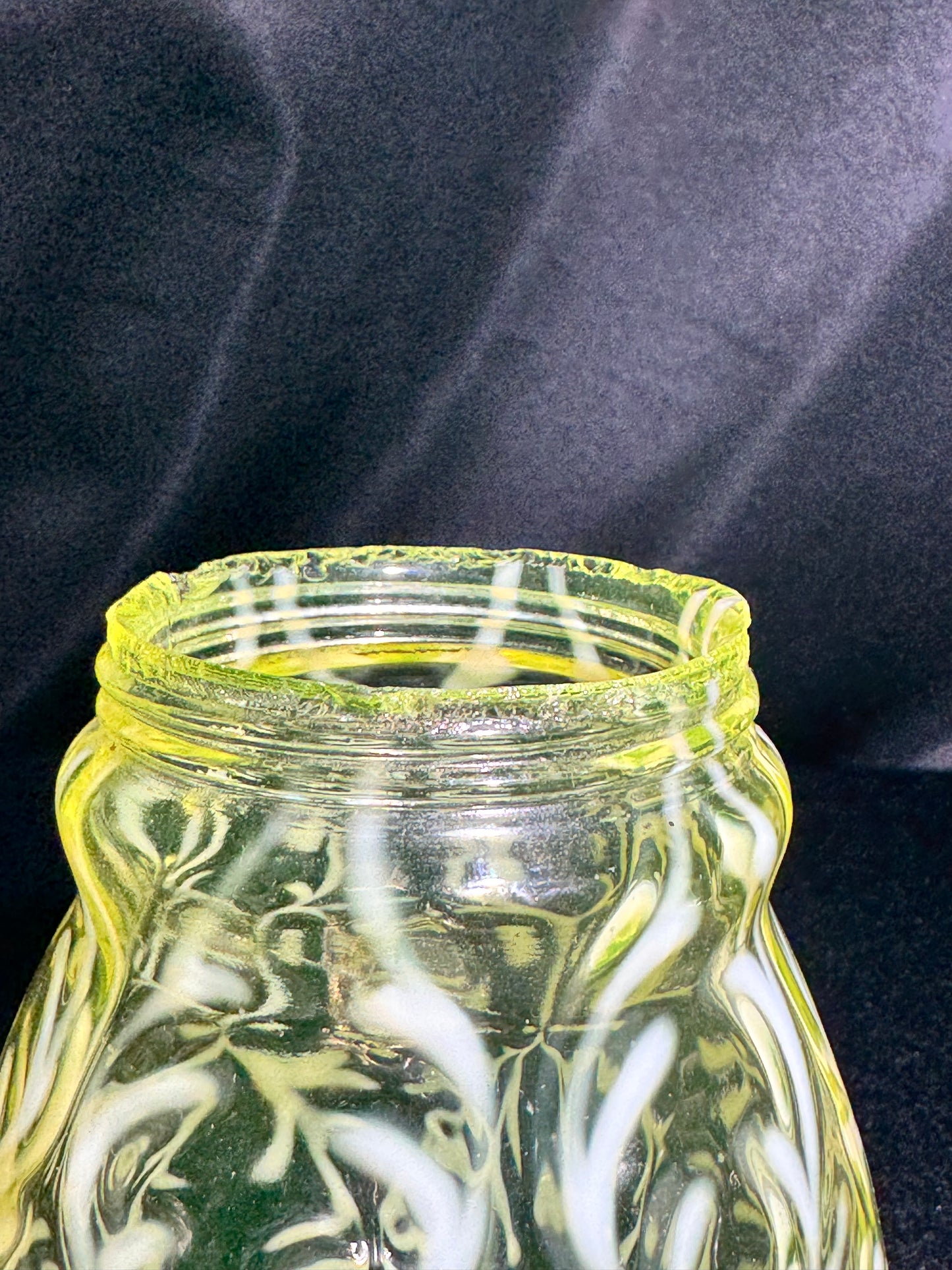 Northwood Spanish Lace Uranium Glass Shaker – Vaseline Opalescent