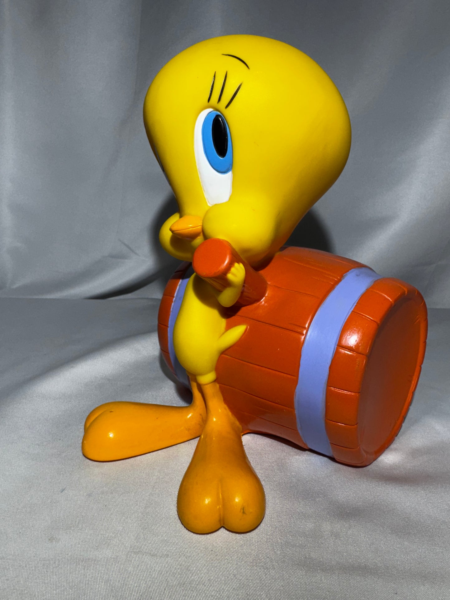 1997 Applause Tweety Bird Piggy Bank Warner Bros Looney Tunes Vinyl 7.5” Vintage