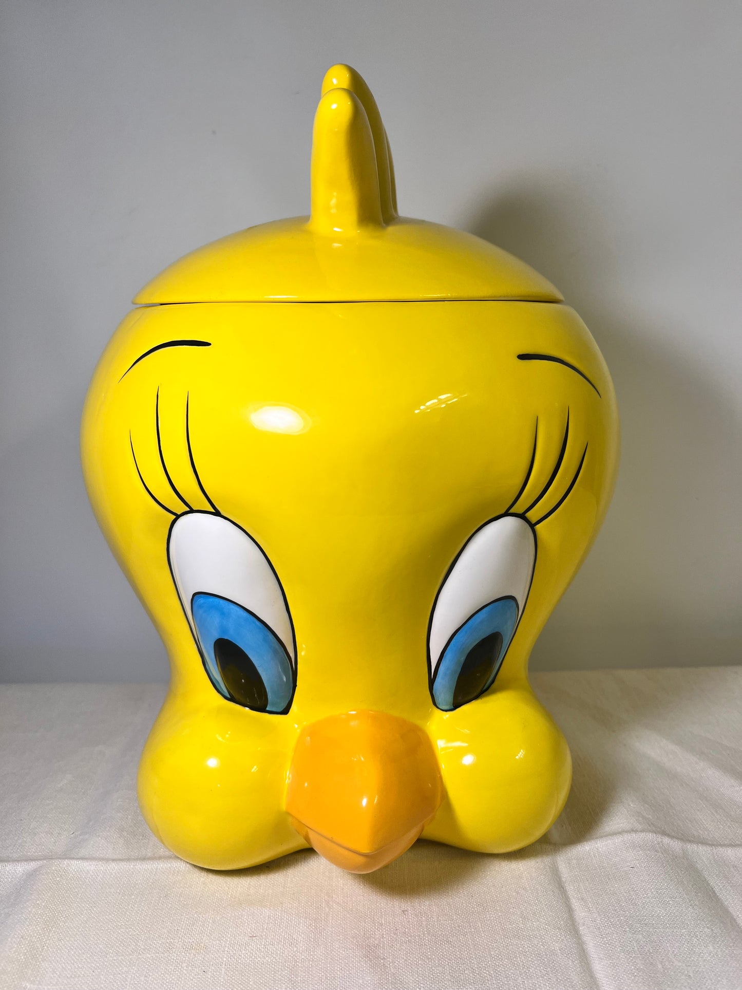 Tweety Bird-Cookie Jar-Warner Brothers- big- Head- Looney Tunes