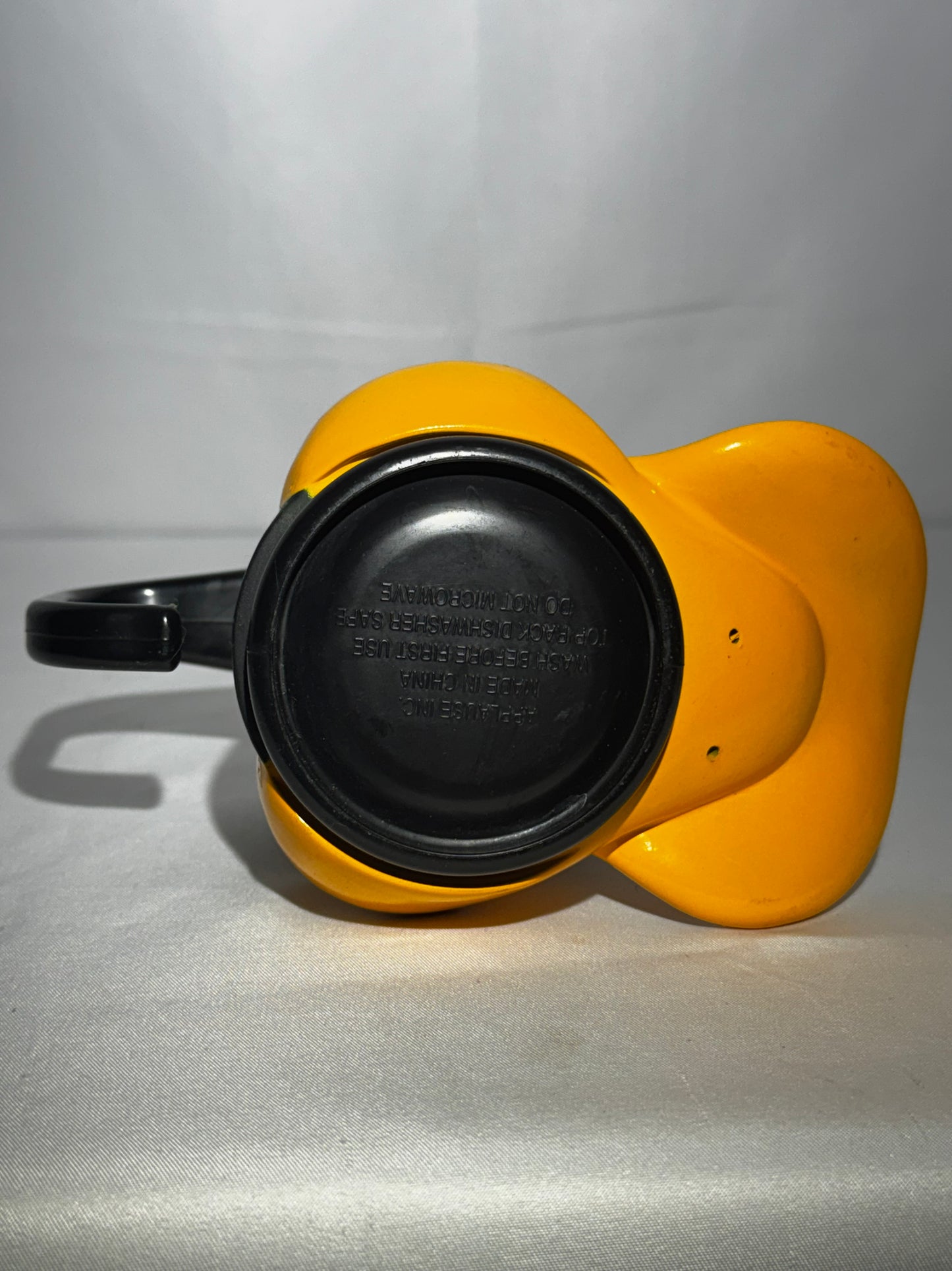 Vintage Daffy Duck Looney Tunes Plastic Resin Mug Cup w/ Handle by Applesauce WB