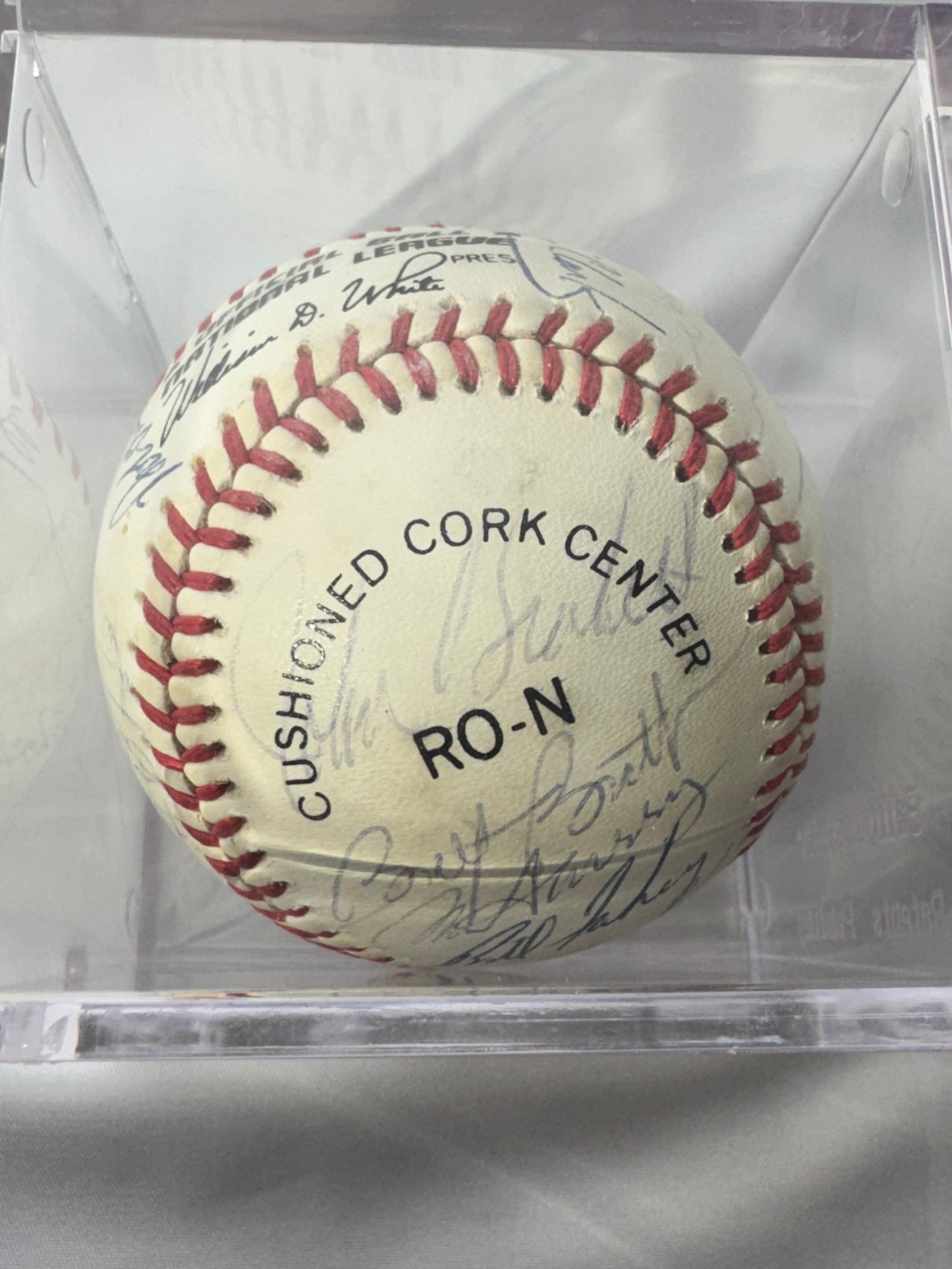 Official National League Baseball – 1990 San Francisco Giants – Multiple Autographs