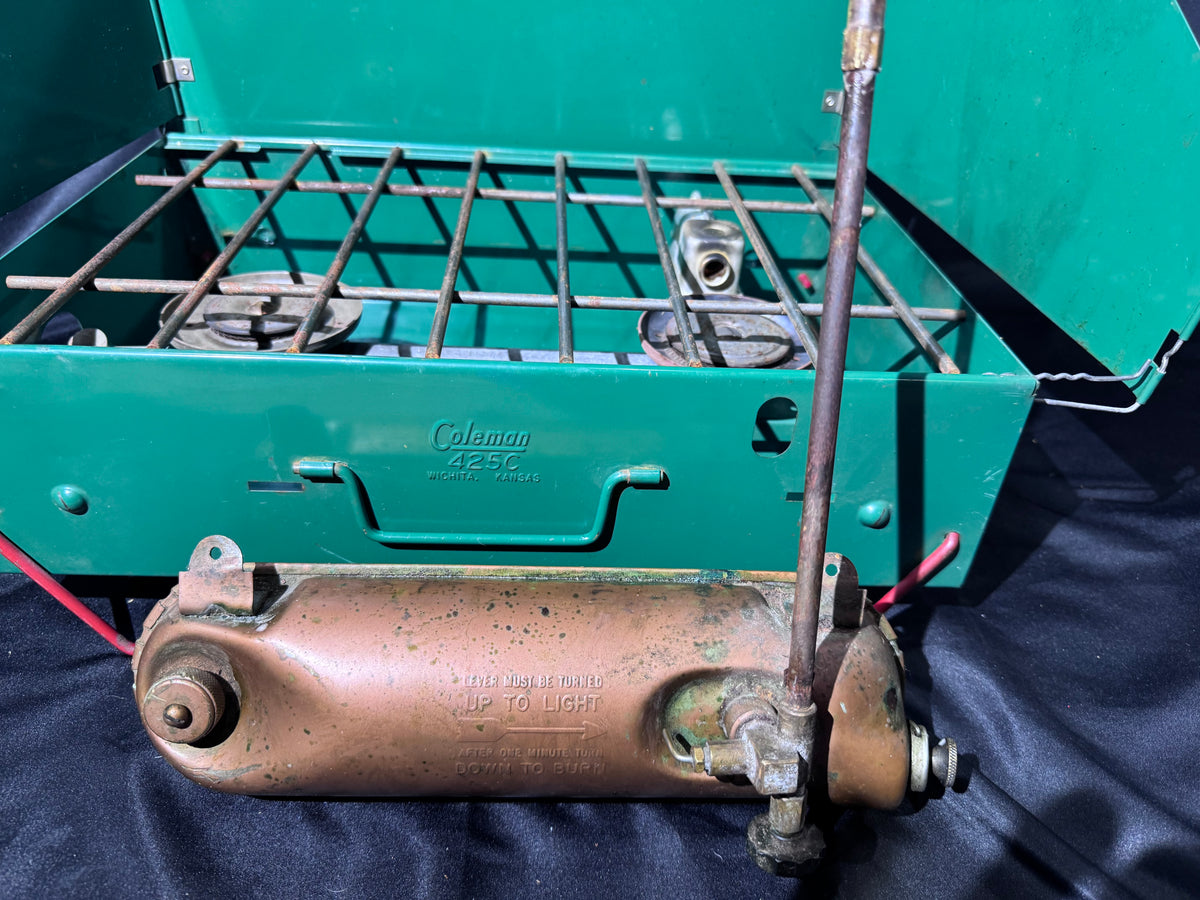 Vintage Coleman Model 425C 2-Burner Camp Stove – 1961–1964