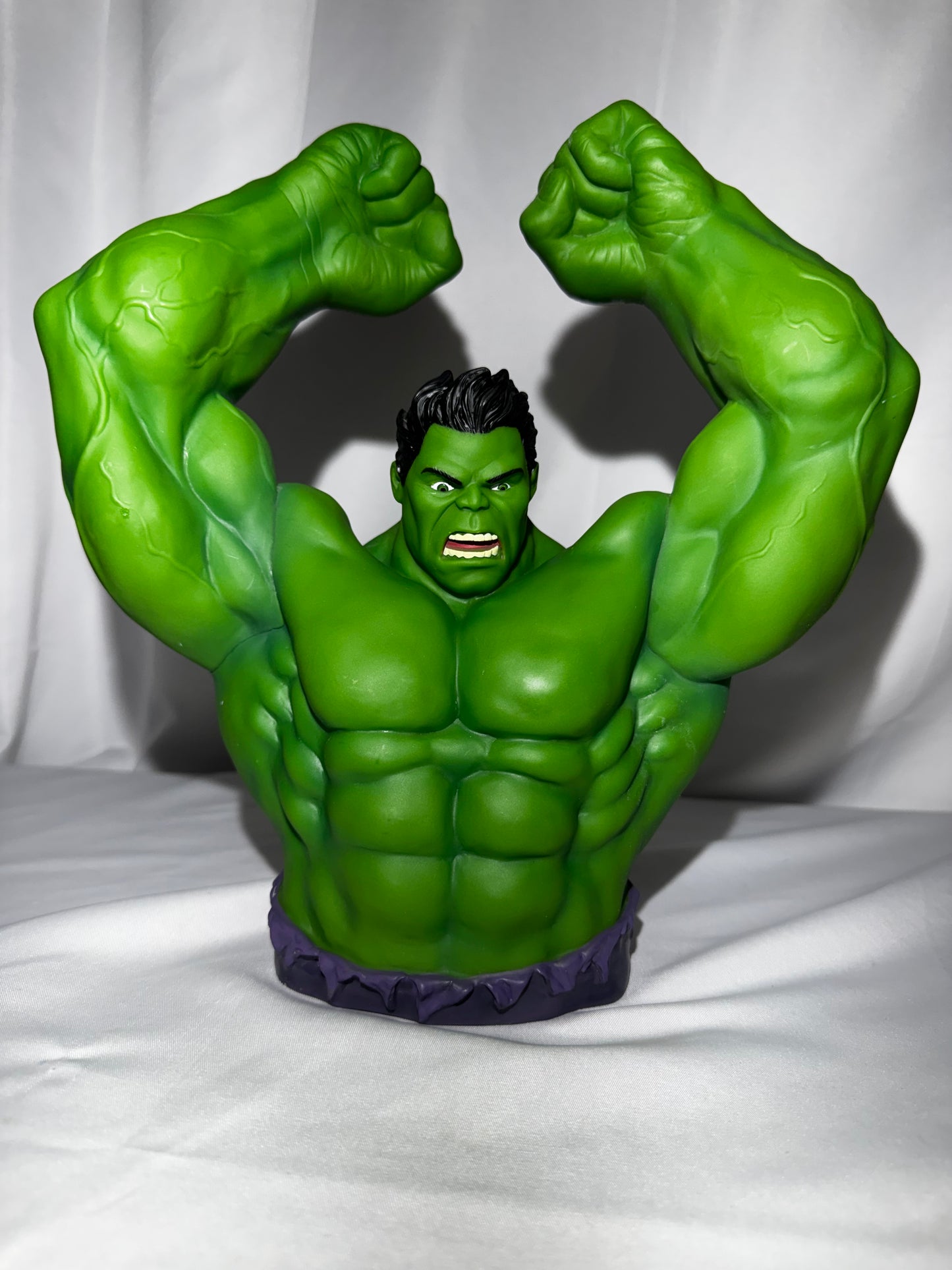 Marvel Hulk Bust Bank 10.5” Previews Exclusive Monogram Diamond Select PVC Coin Bank