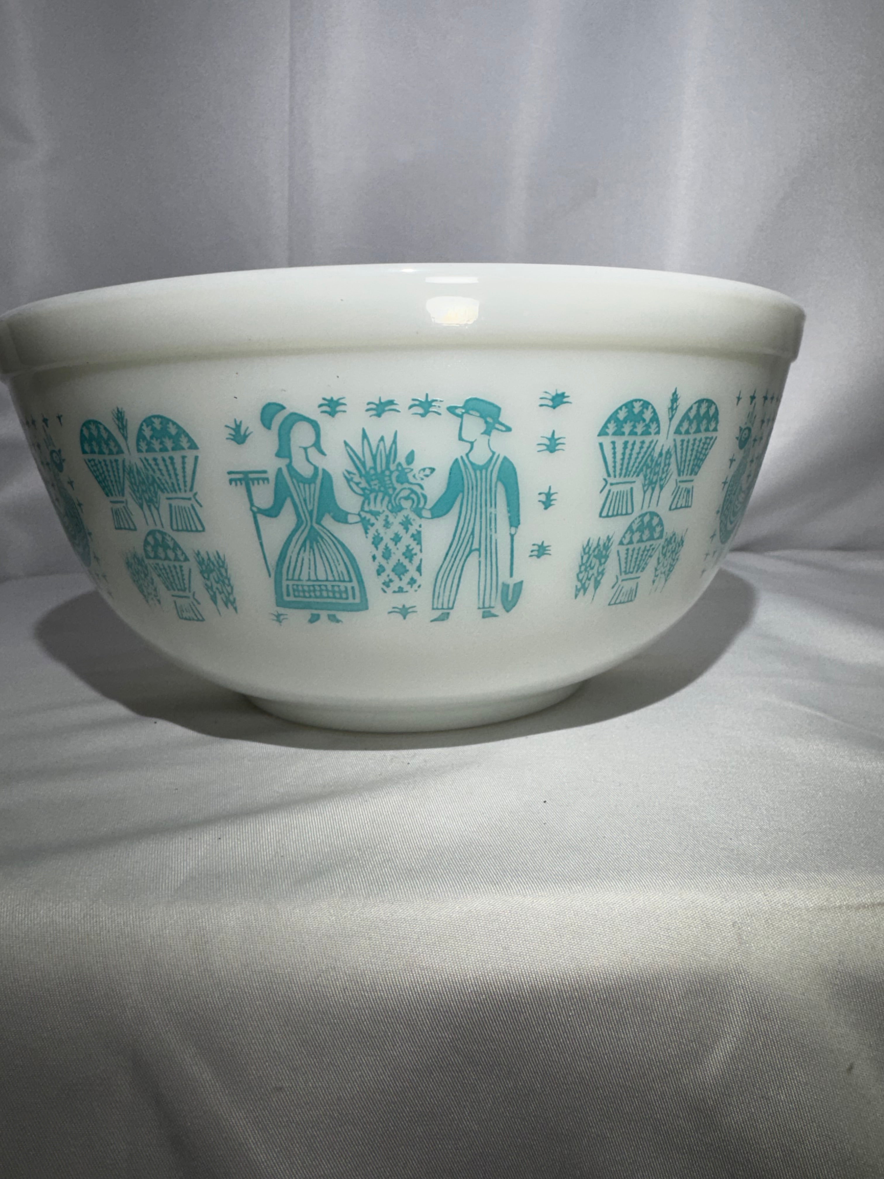 Pyrex – Timeless Treasures Hub