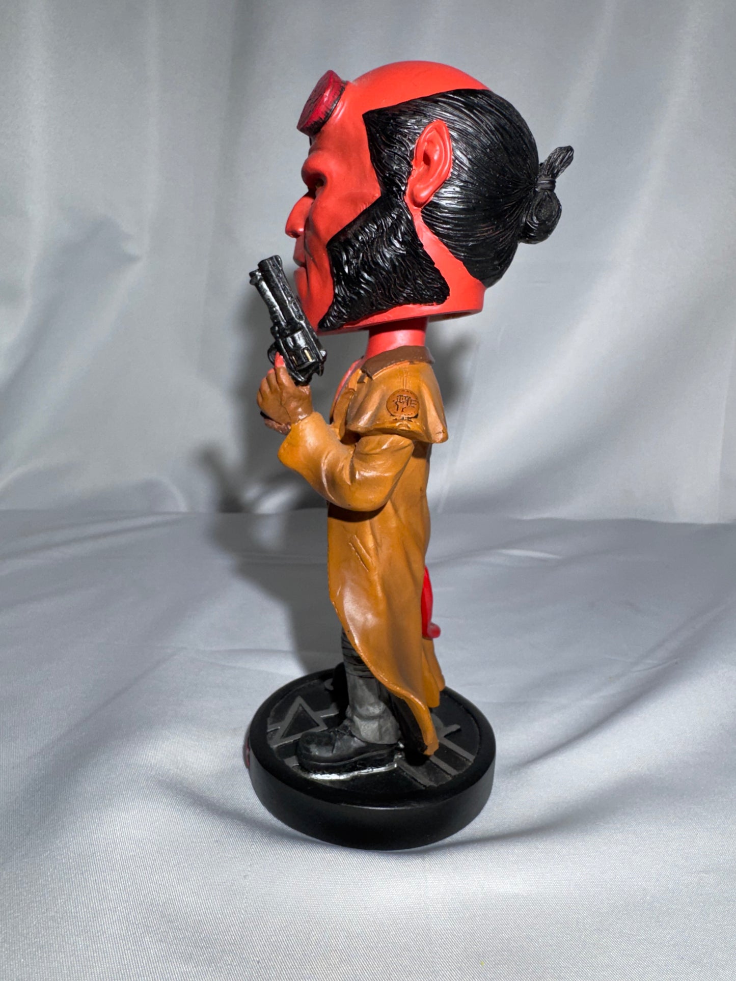 Hellboy Bobblehead Hollywood Collectibles Group HCG Dark Horse Comic w/ Box