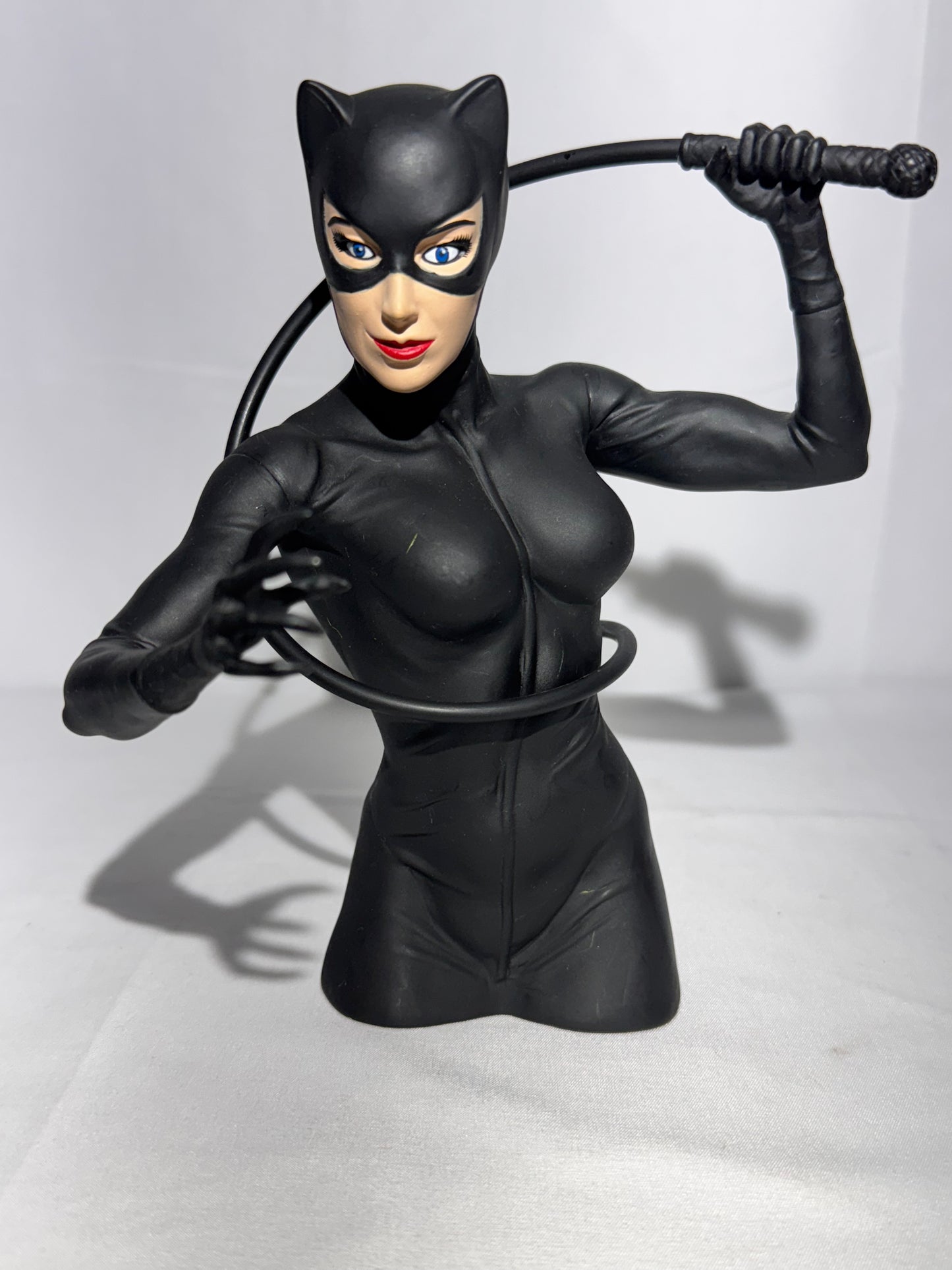 Catwoman Bust Bank – Stock #45341 – DC Comics