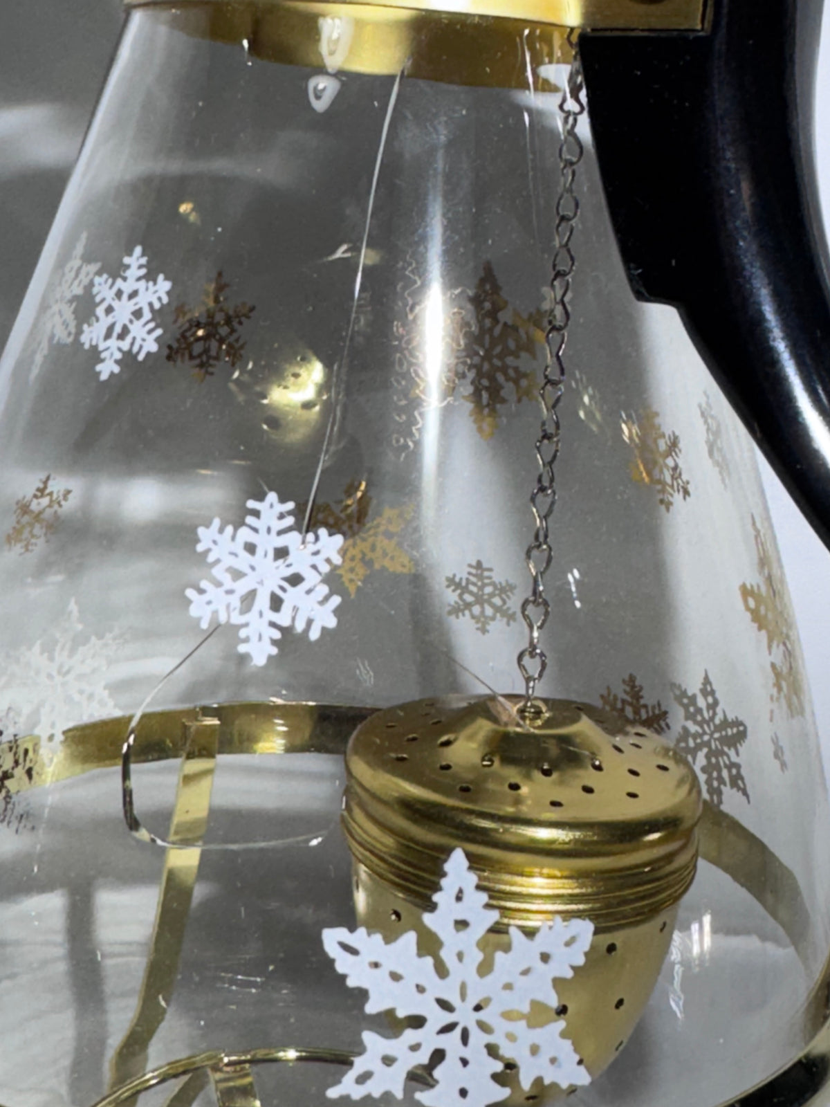 Vintage Pyrex 3208 8-Cup Cinderella Beverage Server Snowflake Gold White – Box & Accessories – Parts/Display