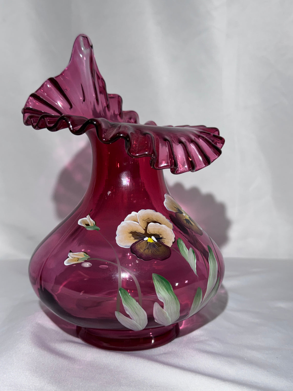 Vintage Fenton Cranberry Jack-in-the-Pulpit Vase – Hand-Painted Pansies – D. Cutshaw – 8.5”