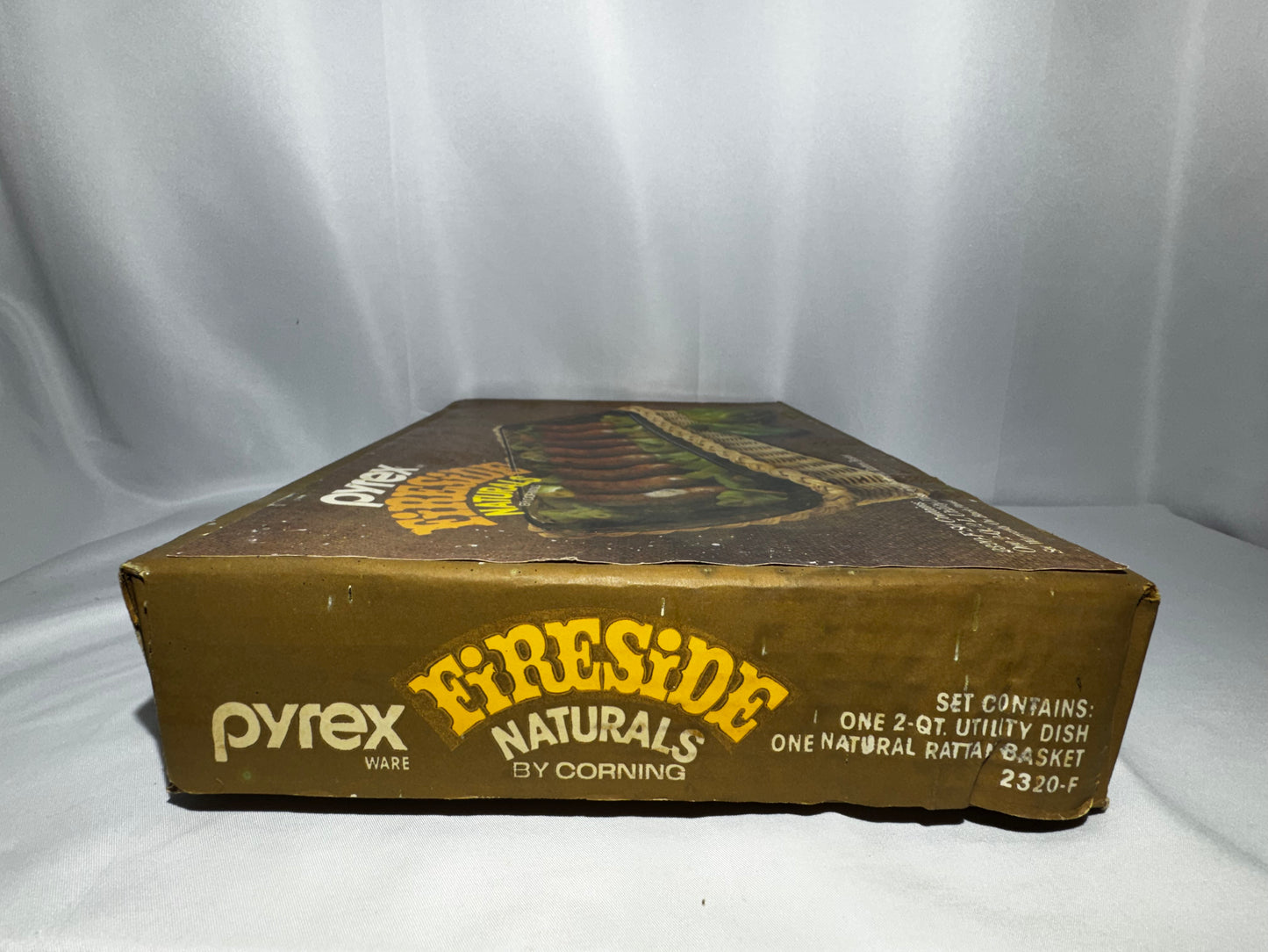 Vintage Pyrex Fireside Naturals 2320-F Amber Glass 2 Qt Baking Dish w/ Rattan Basket in Box