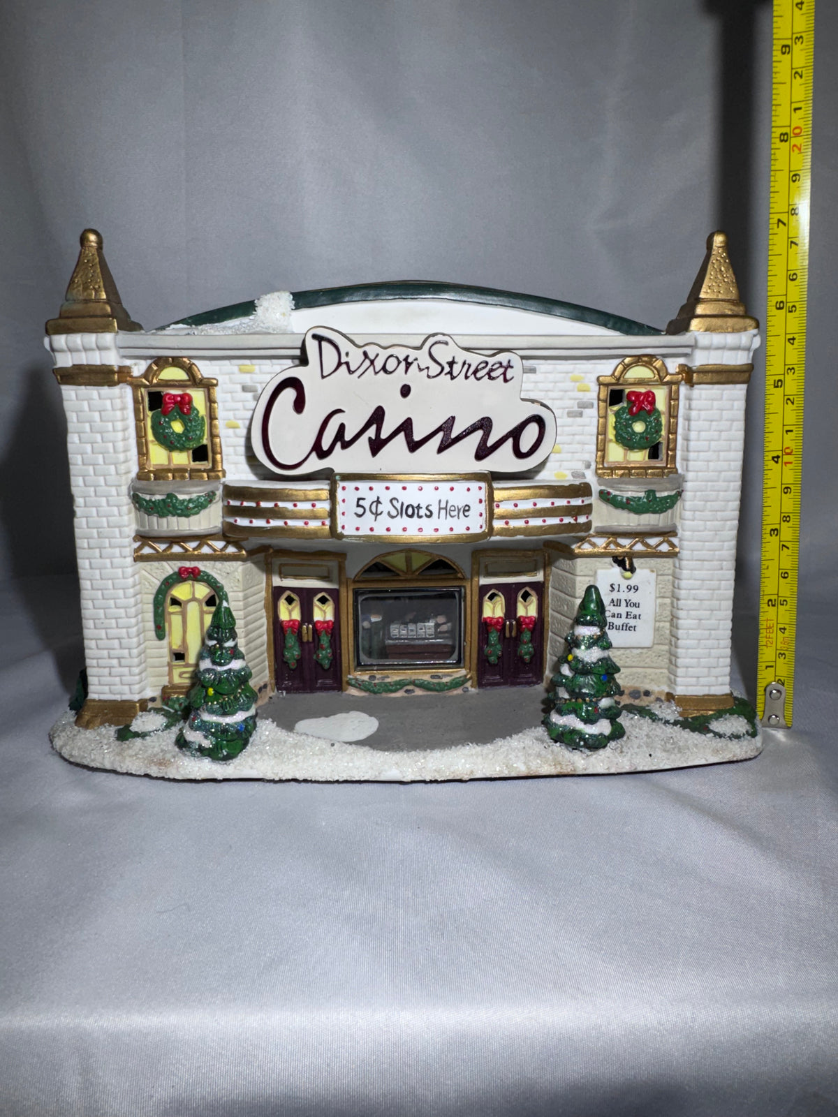 St Nicholas Square Dixon Street Casino 2005 Lighted Christmas Village Building AS IS